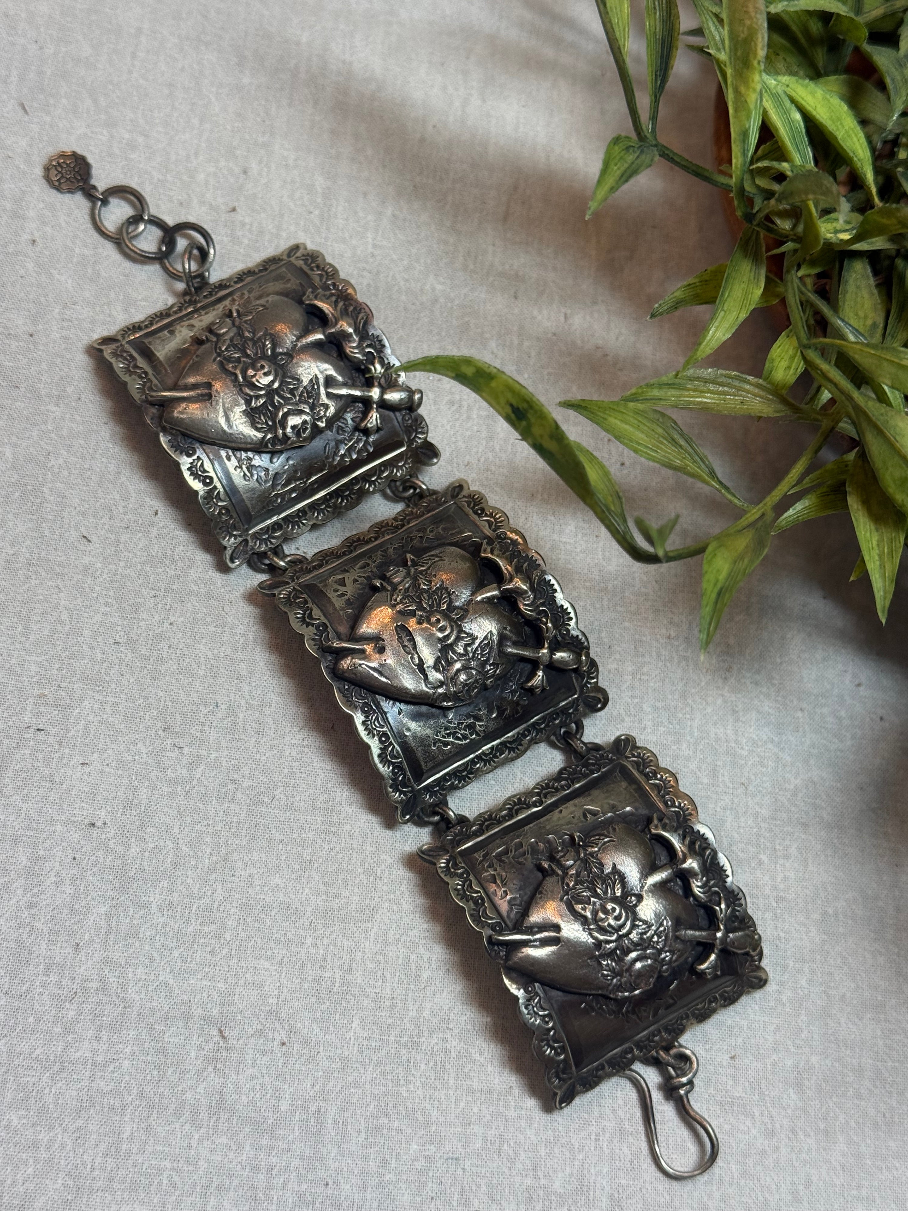 Silver Heart Link Bracelet