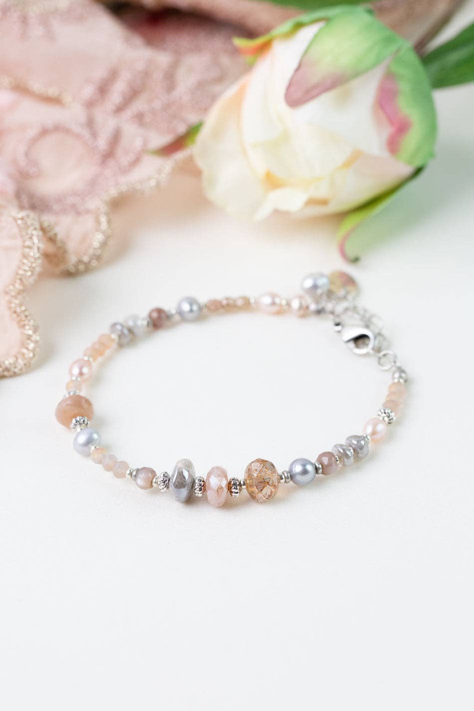 Blush Pearl Simple Bracelets B066 - Vintage Vault Boutique