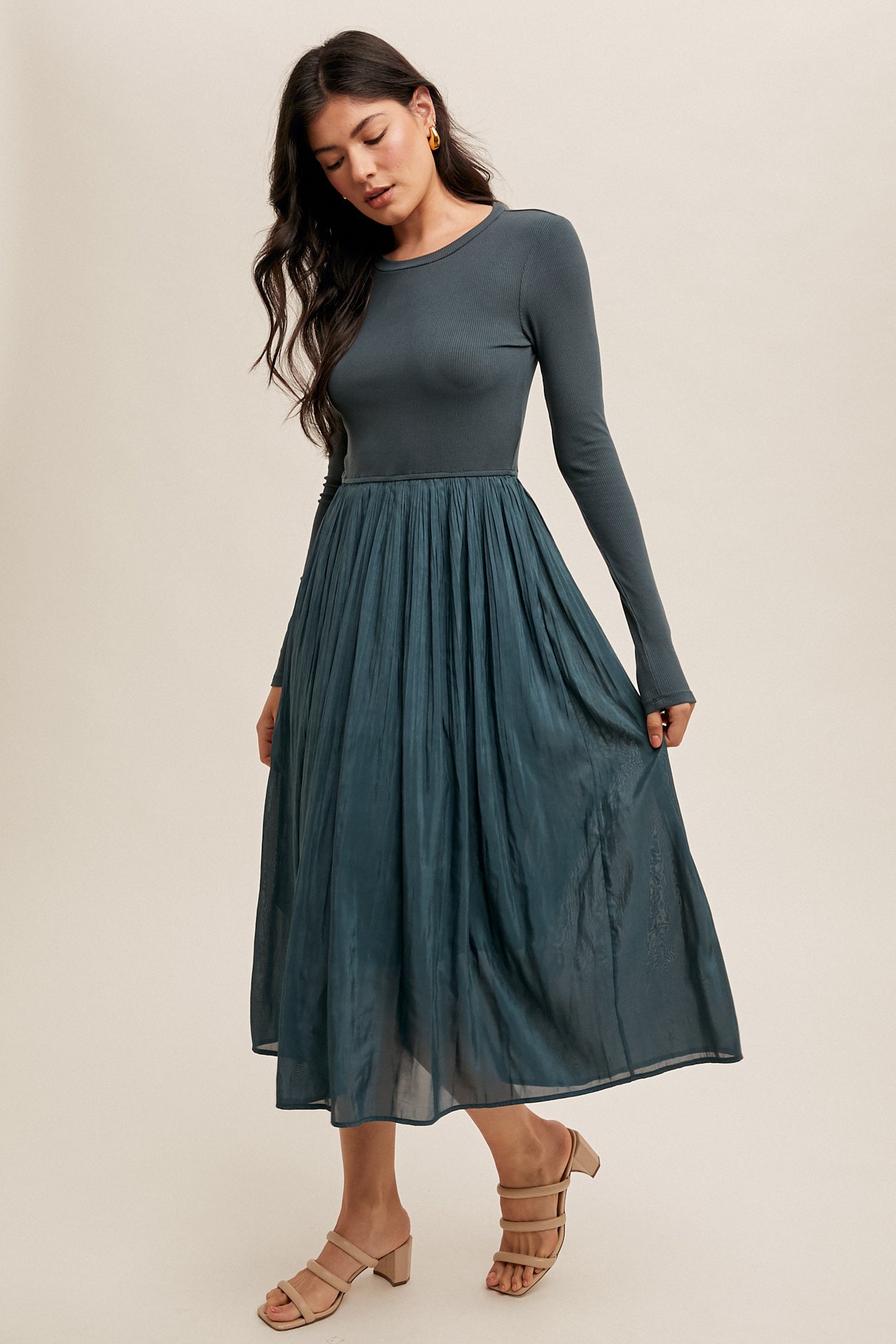 Knit Ribbed Pleated Dress 