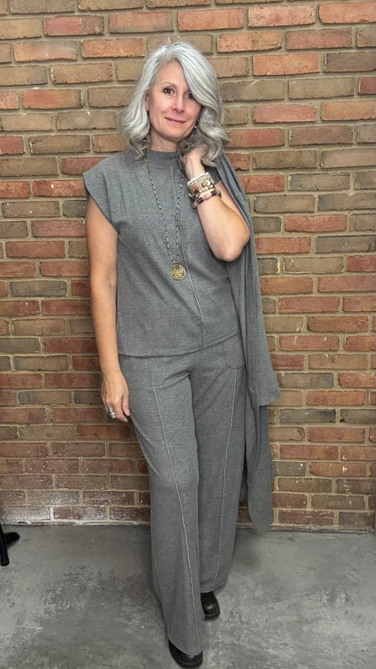 Grey Solid Detail Knit Pant