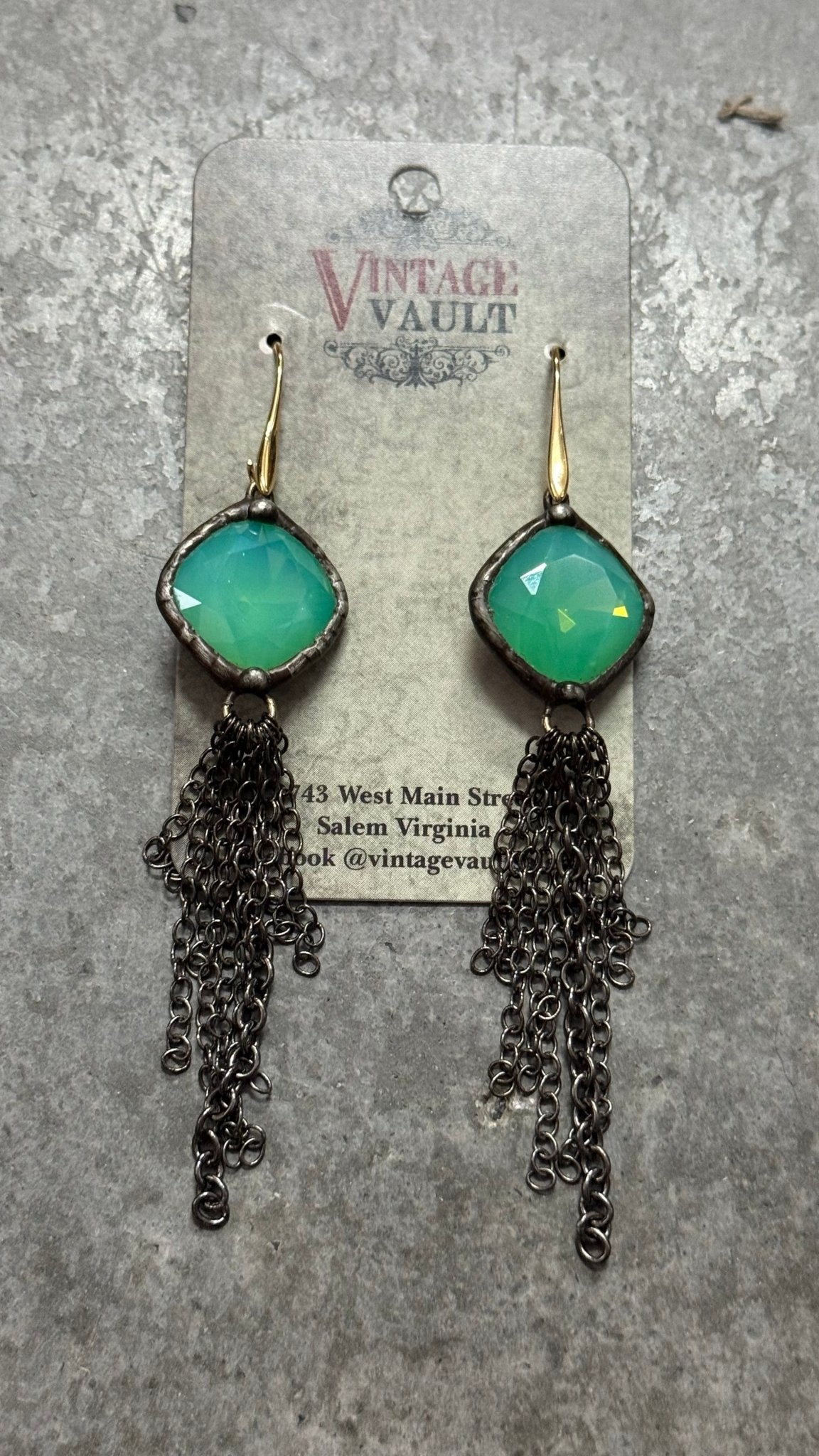 Crystal Chain Tassel Earring - Vintage Vault Boutique