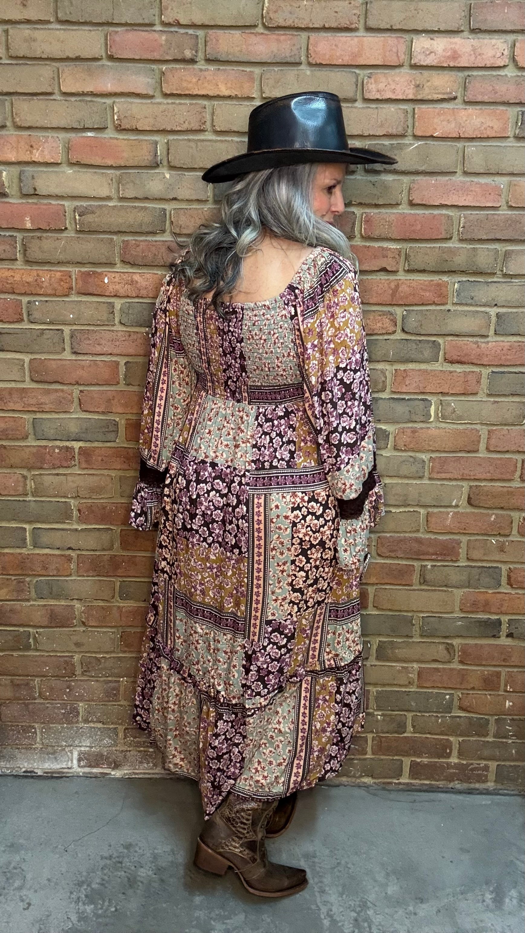 Tiered Dress Slit and Flare Sleeves