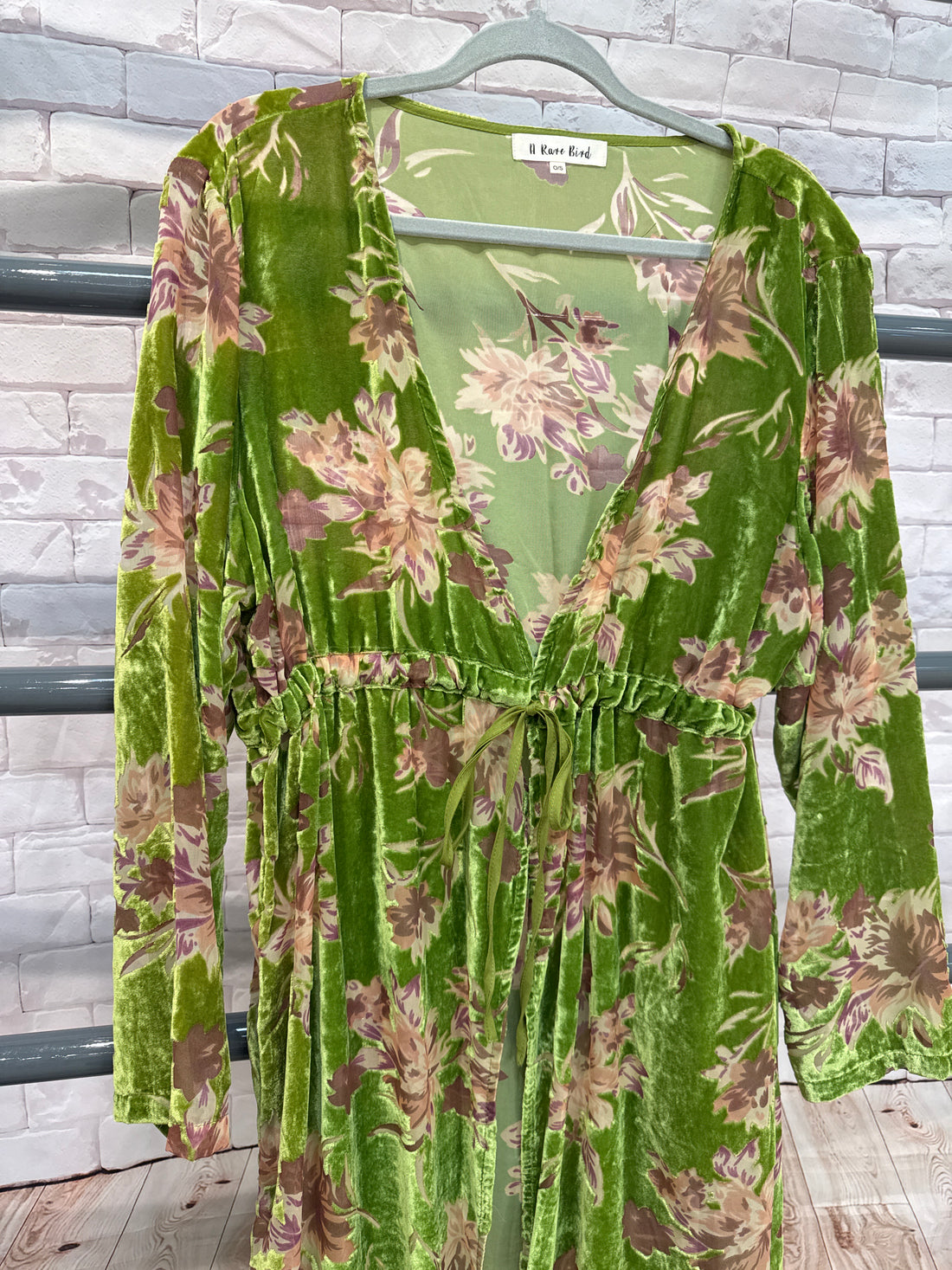 Elegant Green and Pink Duster