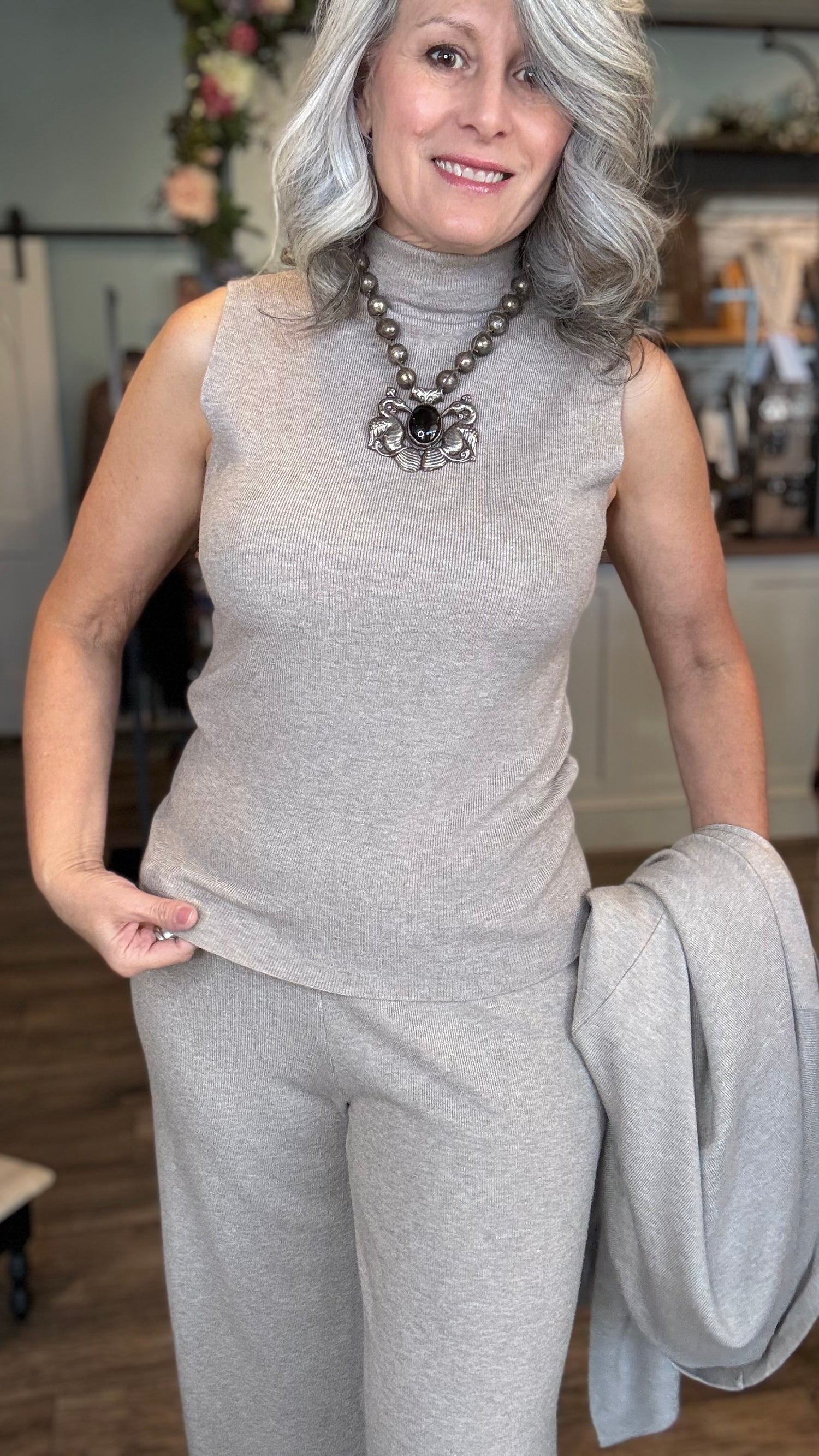 Classy Sleeveless Knit Turtle Neck