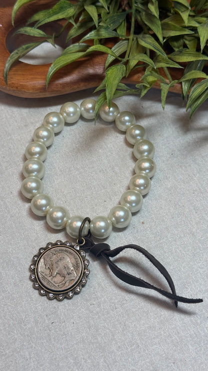 Pearl Nickel Stretch Bracelet