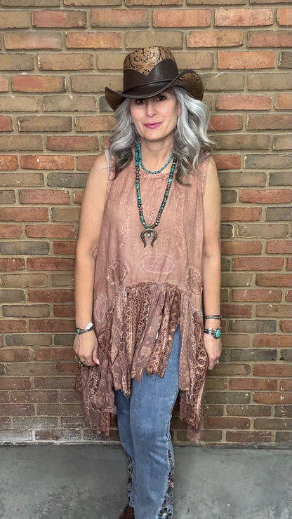 Move with the Wind Brick Top