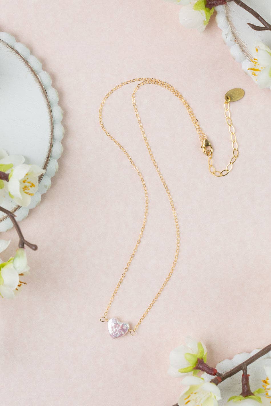 Bold Heart 15.5-17.5"  Freshwater Pearl Heart Simple Necklace
