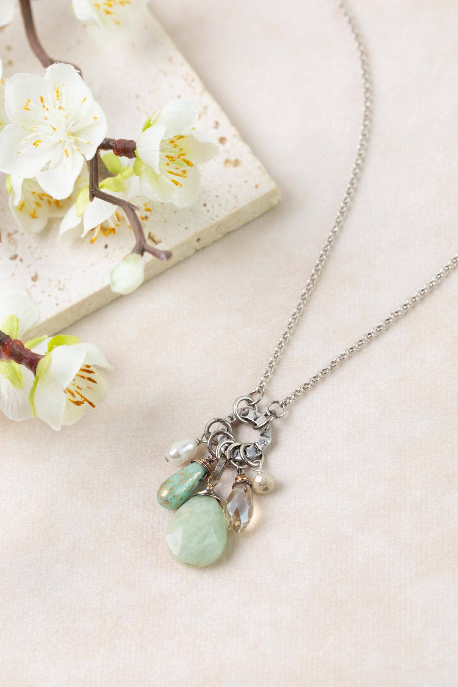 Mint Julep Crystal Cluster Necklace N048 - Vintage Vault Boutique