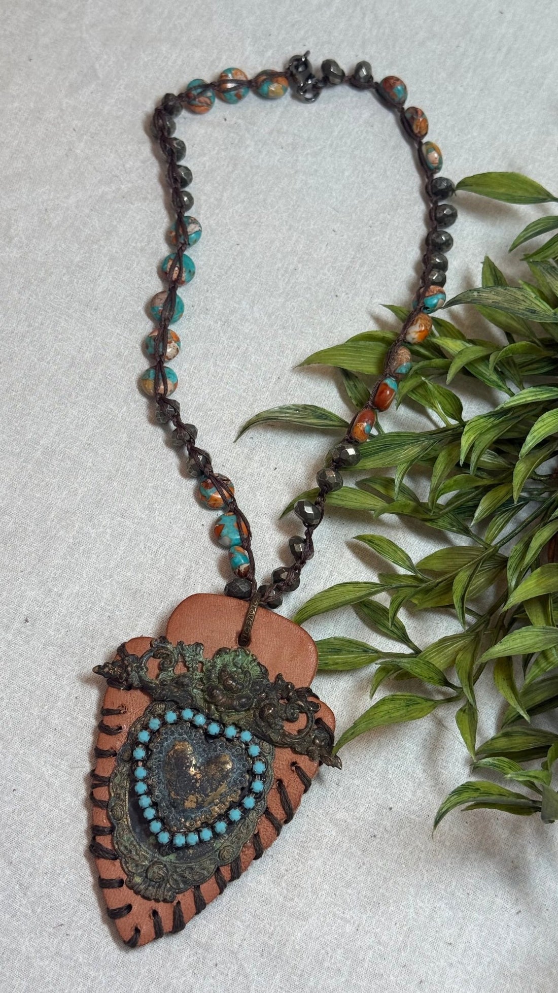 Leather arrowhead with Heart necklace - Vintage Vault Boutique