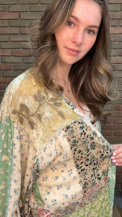 Vintage Kimono Top with Pockets - Vintage Vault Boutique
