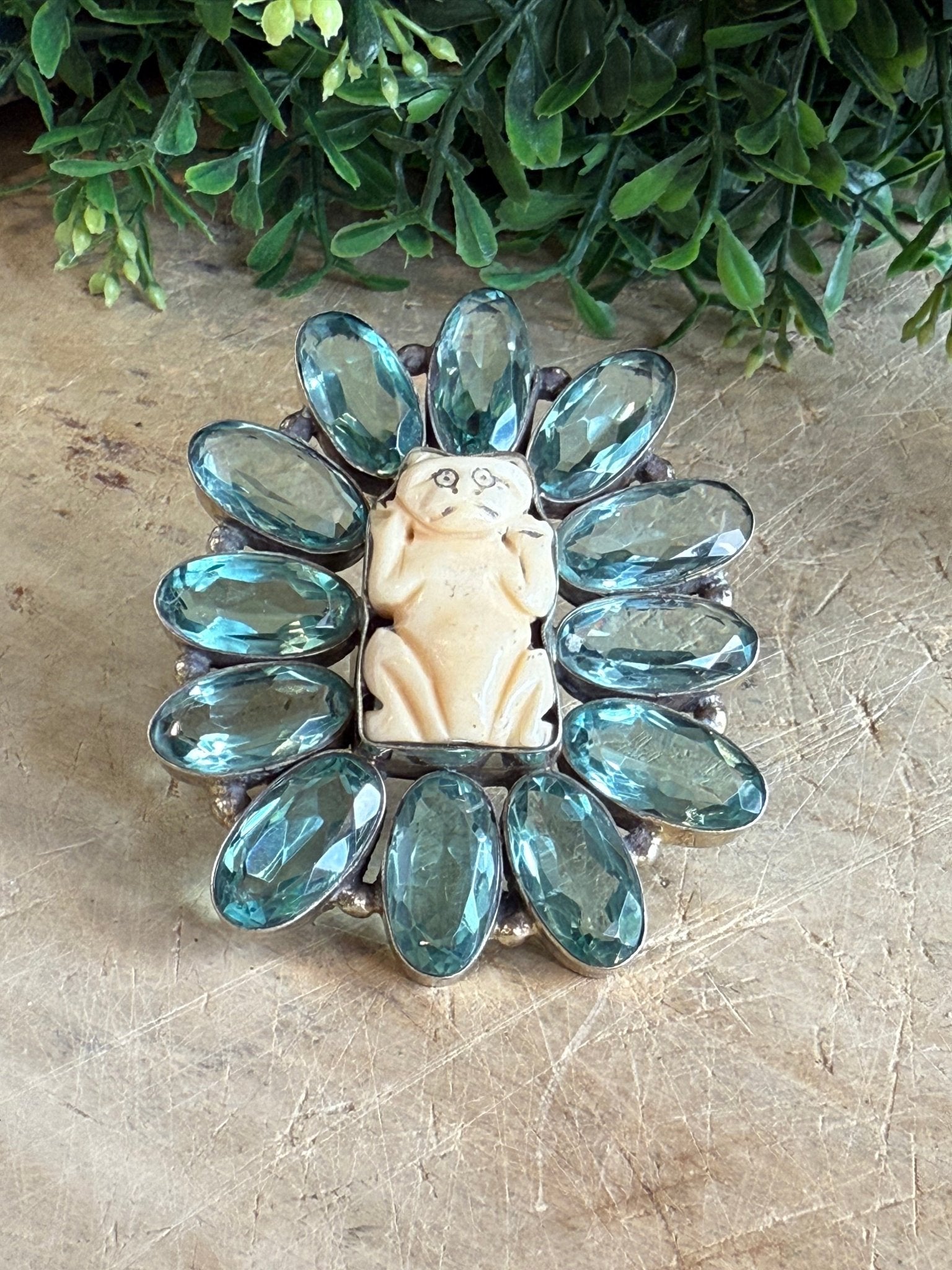 Crystal Cat Ring - Vintage Vault Boutique
