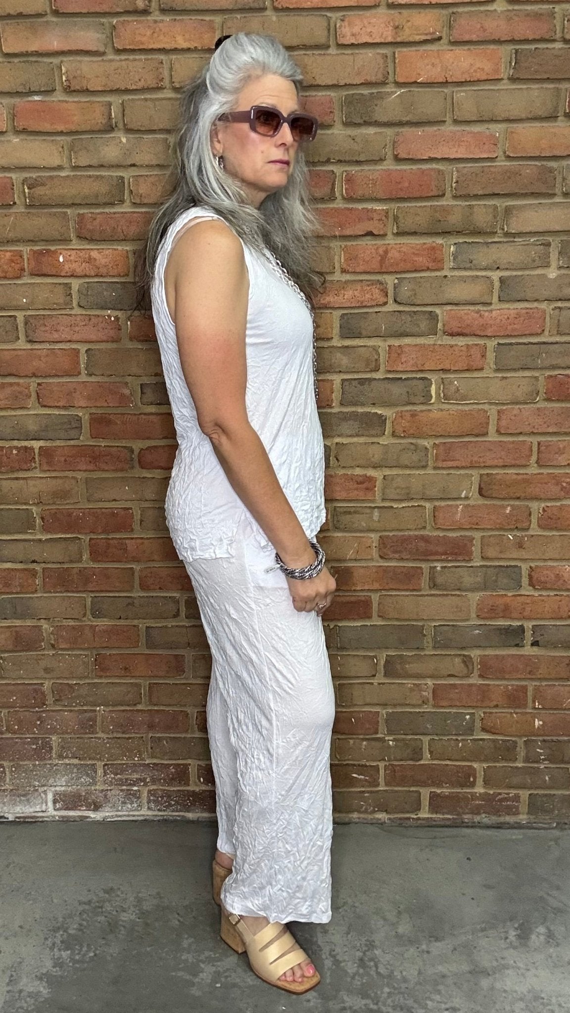 White Capri Straight Leg Pant - Vintage Vault Boutique