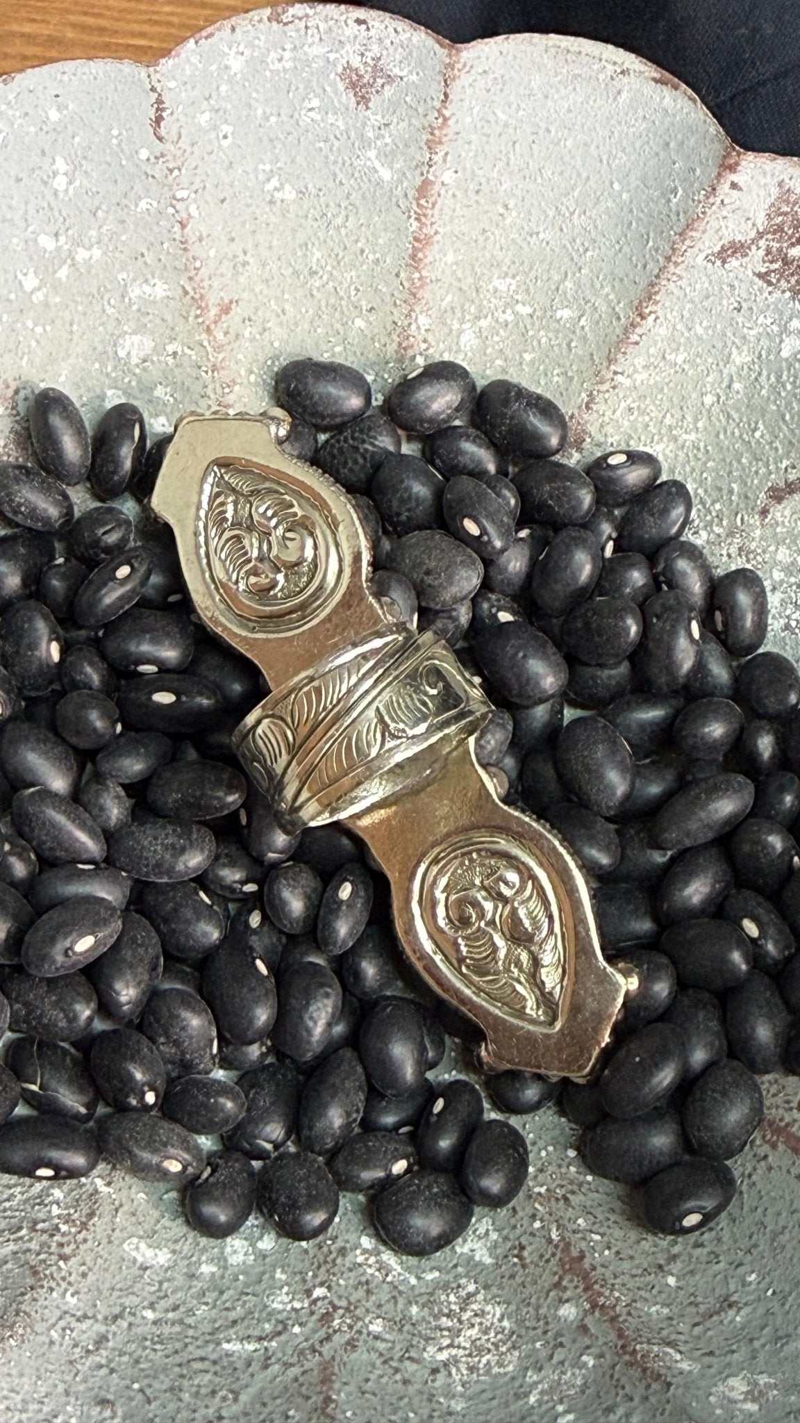 Triple Pearl Ring - Vintage Vault Boutique