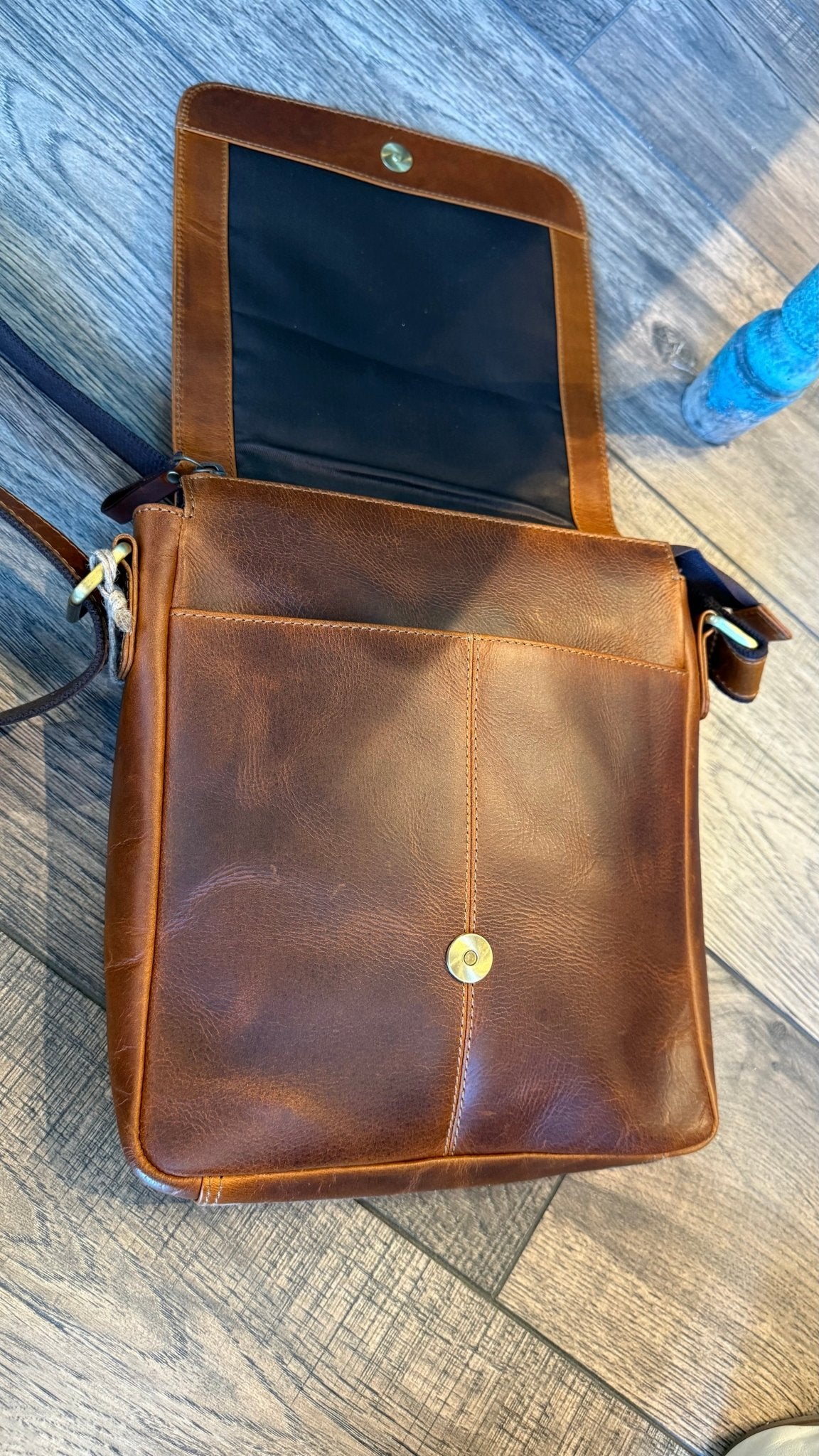 Brown Leather Messenger Bag - Vintage Vault Boutique