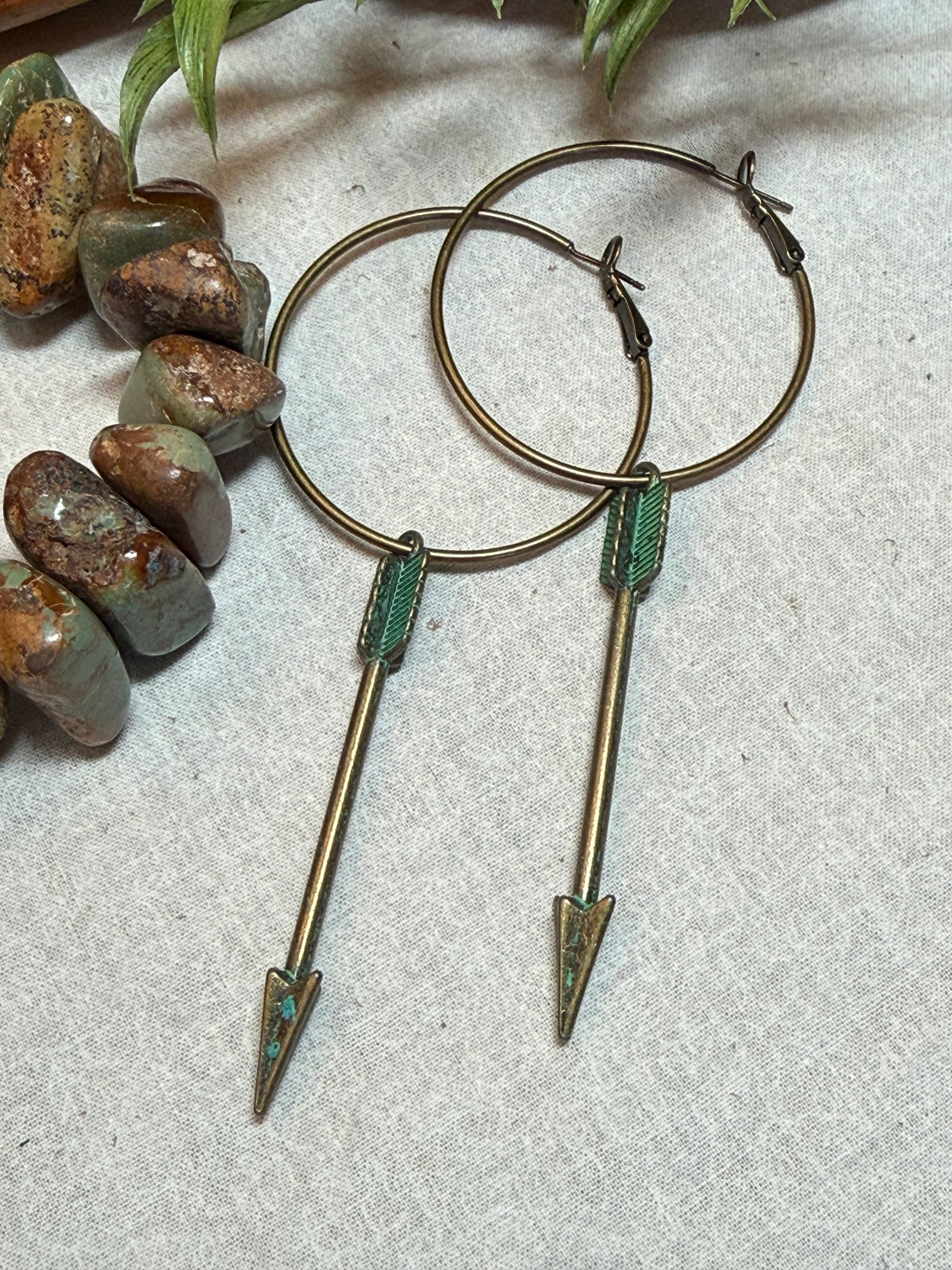 Verde Arrow Earring