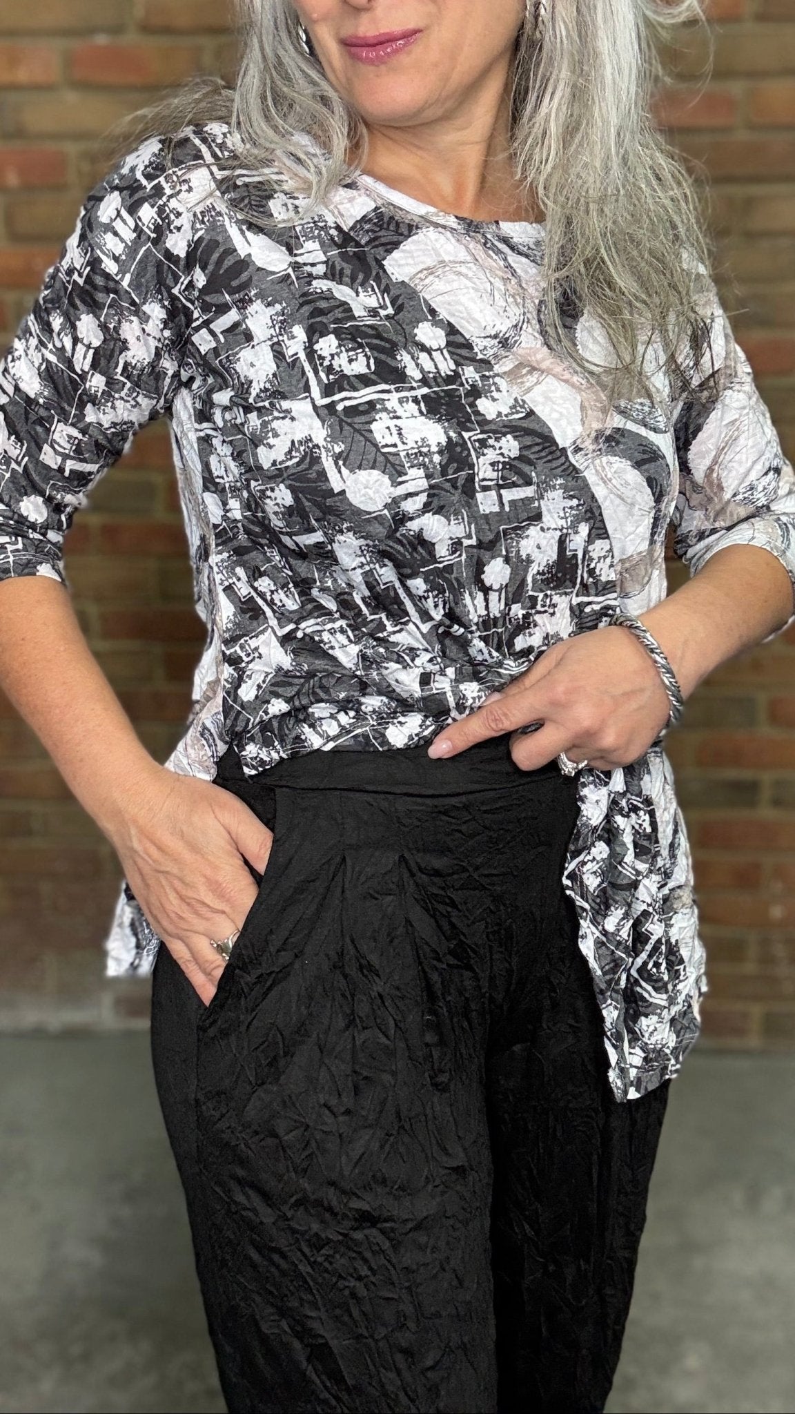 Black Capri Straight Leg Pant - Vintage Vault Boutique