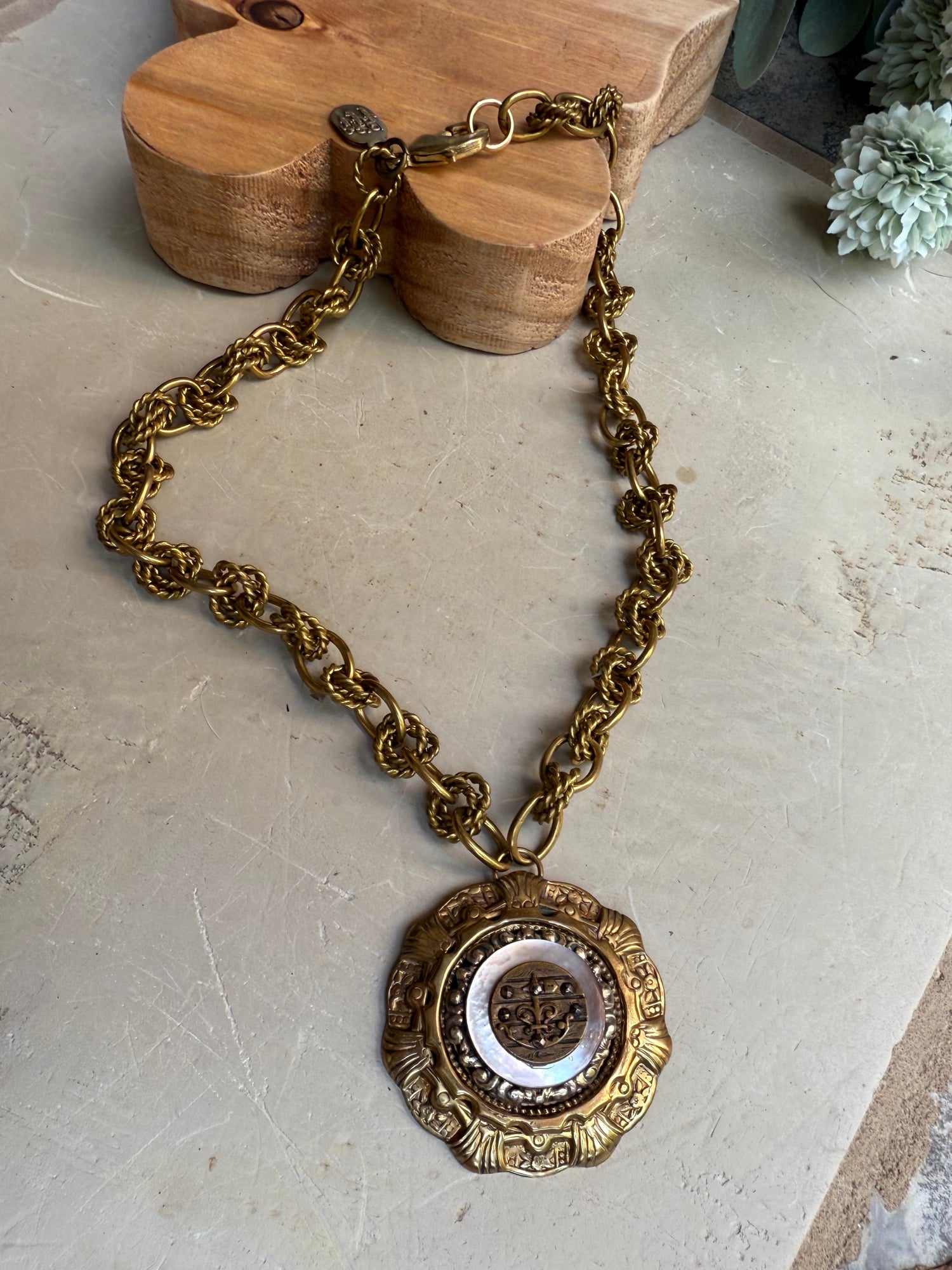 EKD Vintage Victorian Button Necklace
