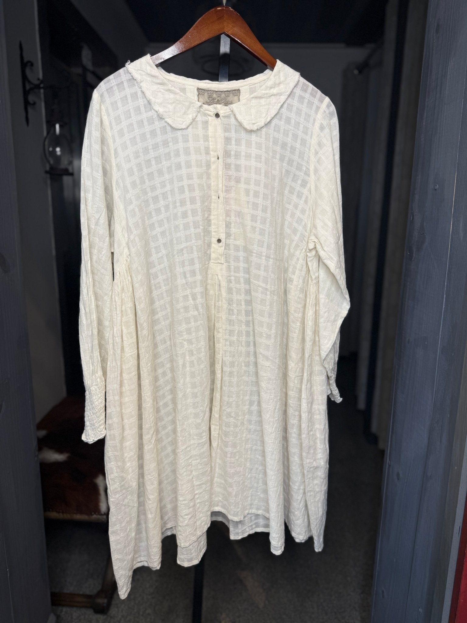 CAROLA - ECRU TUNIC - Vintage Vault Boutique