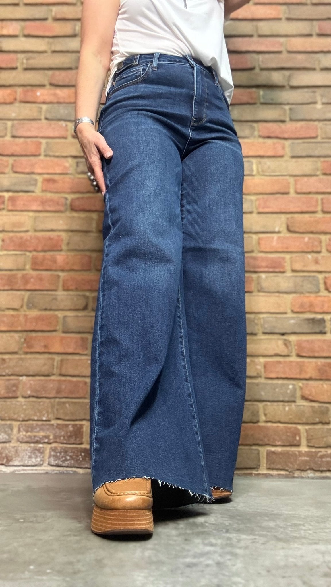 Judy Blue Retro Wide Leg - Vintage Vault Boutique