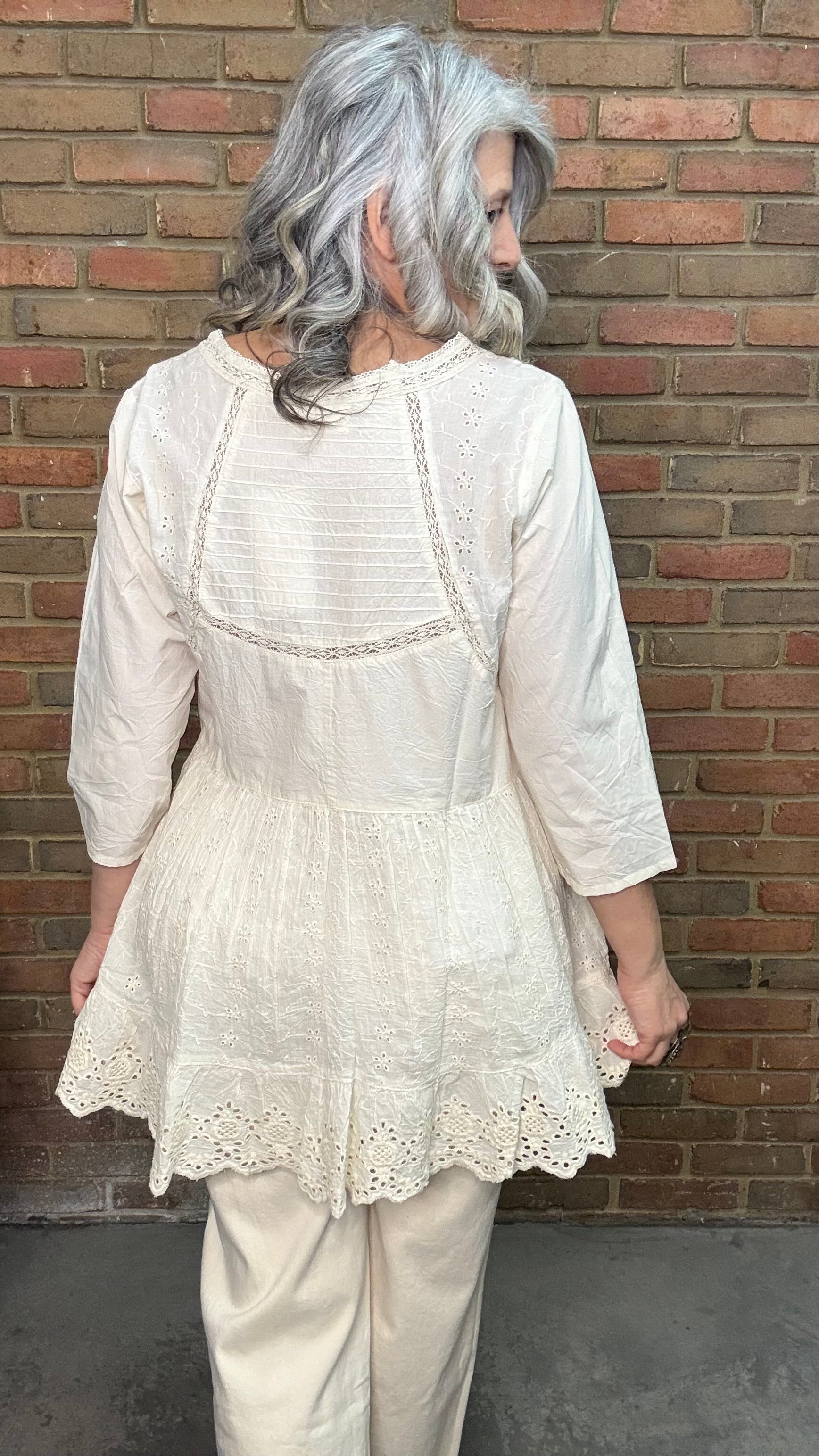 Open Lace Pin Tuck 3/4 Sleeve Top