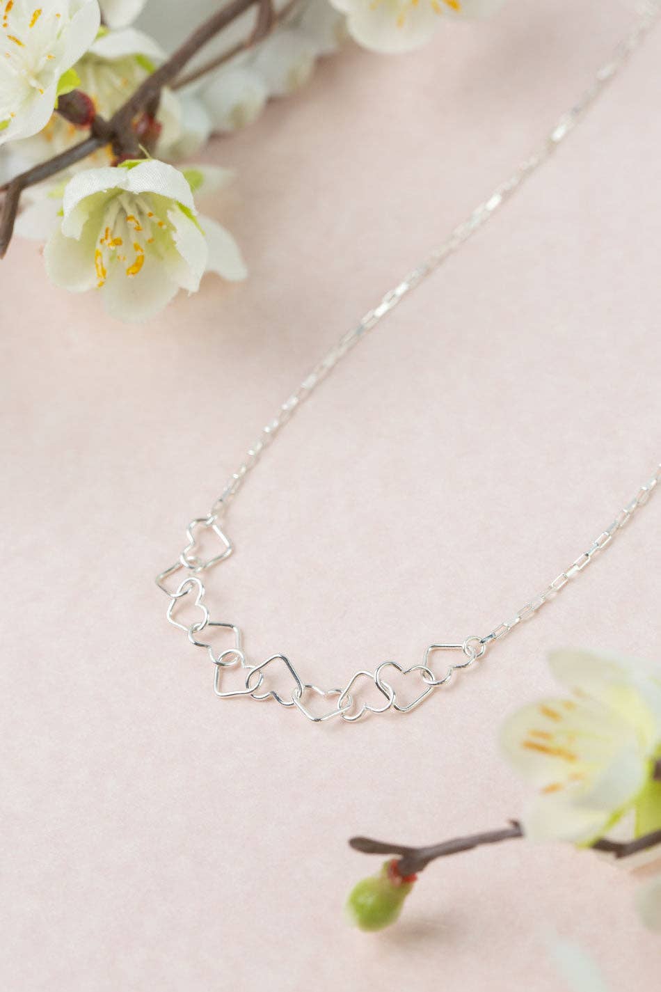 Bold Heart 16.5-18.5" Simple Necklace