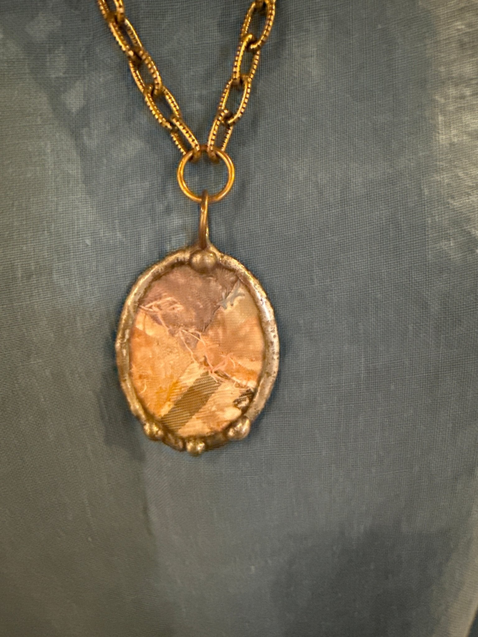 Quilt Pend NK - Vintage Vault Boutique