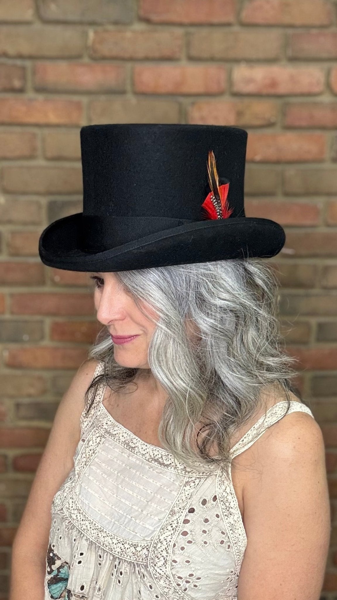 MAJESTIC -Blk Top Hat - Vintage Vault Boutique