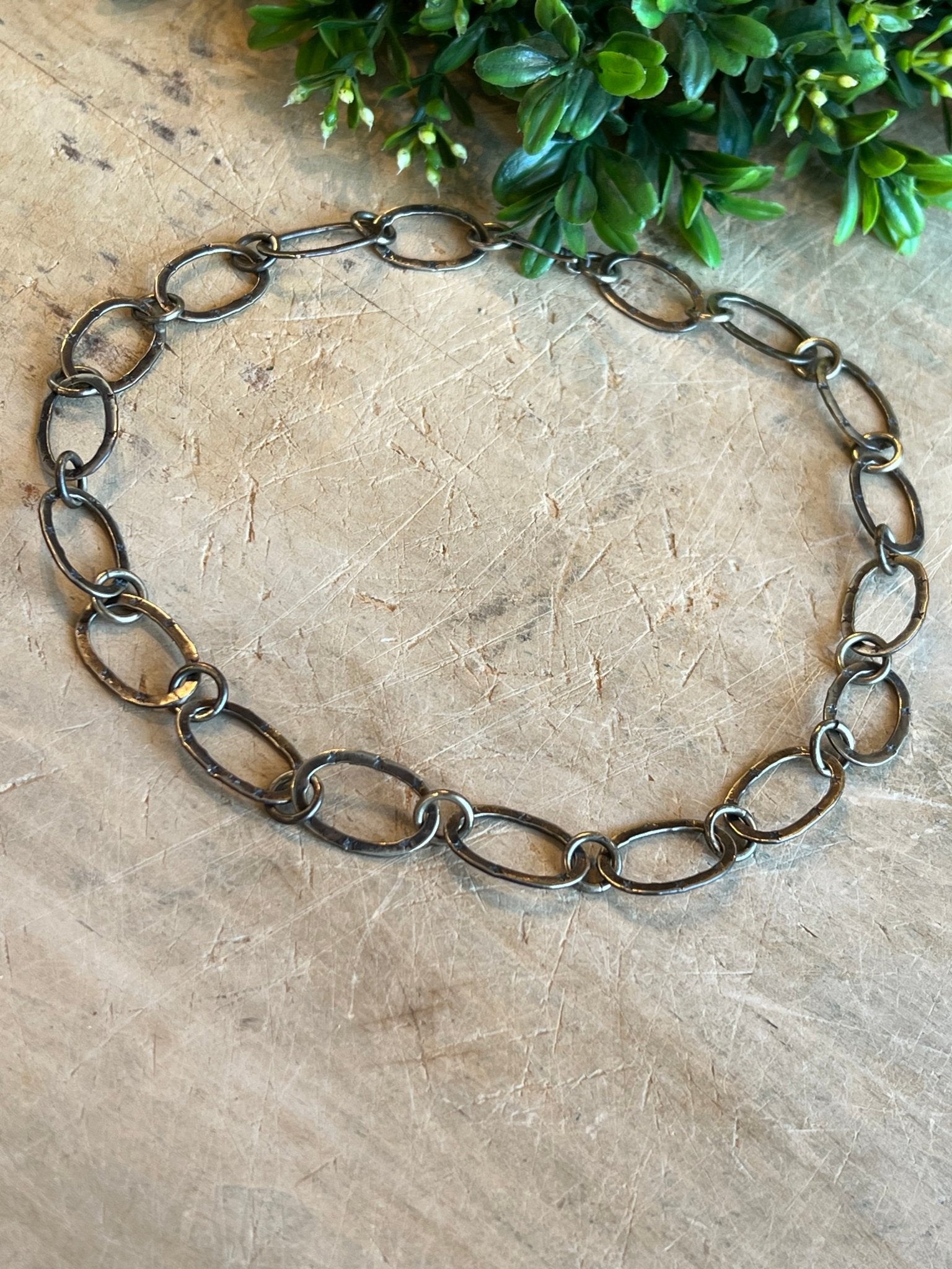 Link w/Stars Necklace - Vintage Vault Boutique