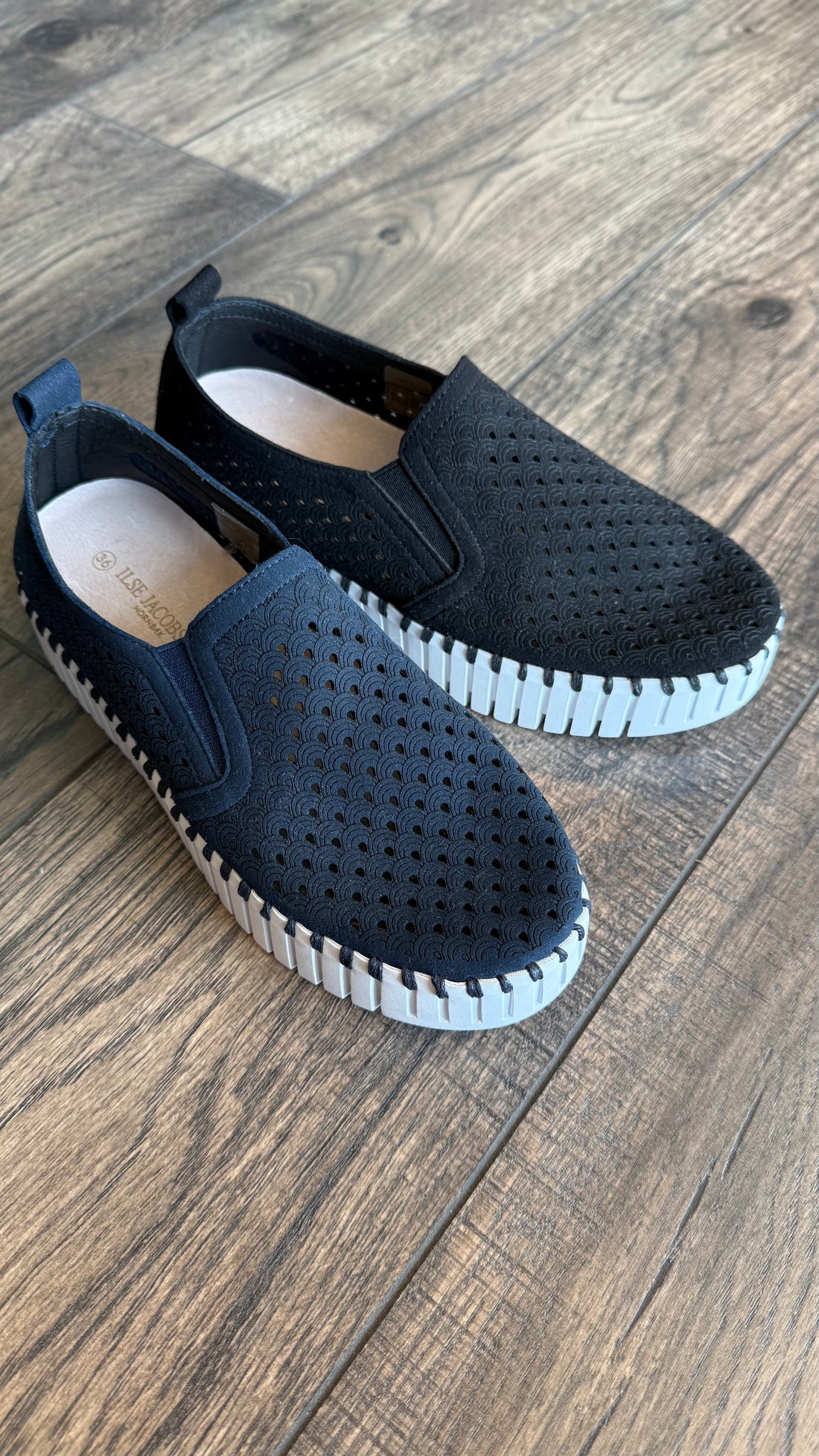 Tulip Platform Slip On Shoes Sz 36 39