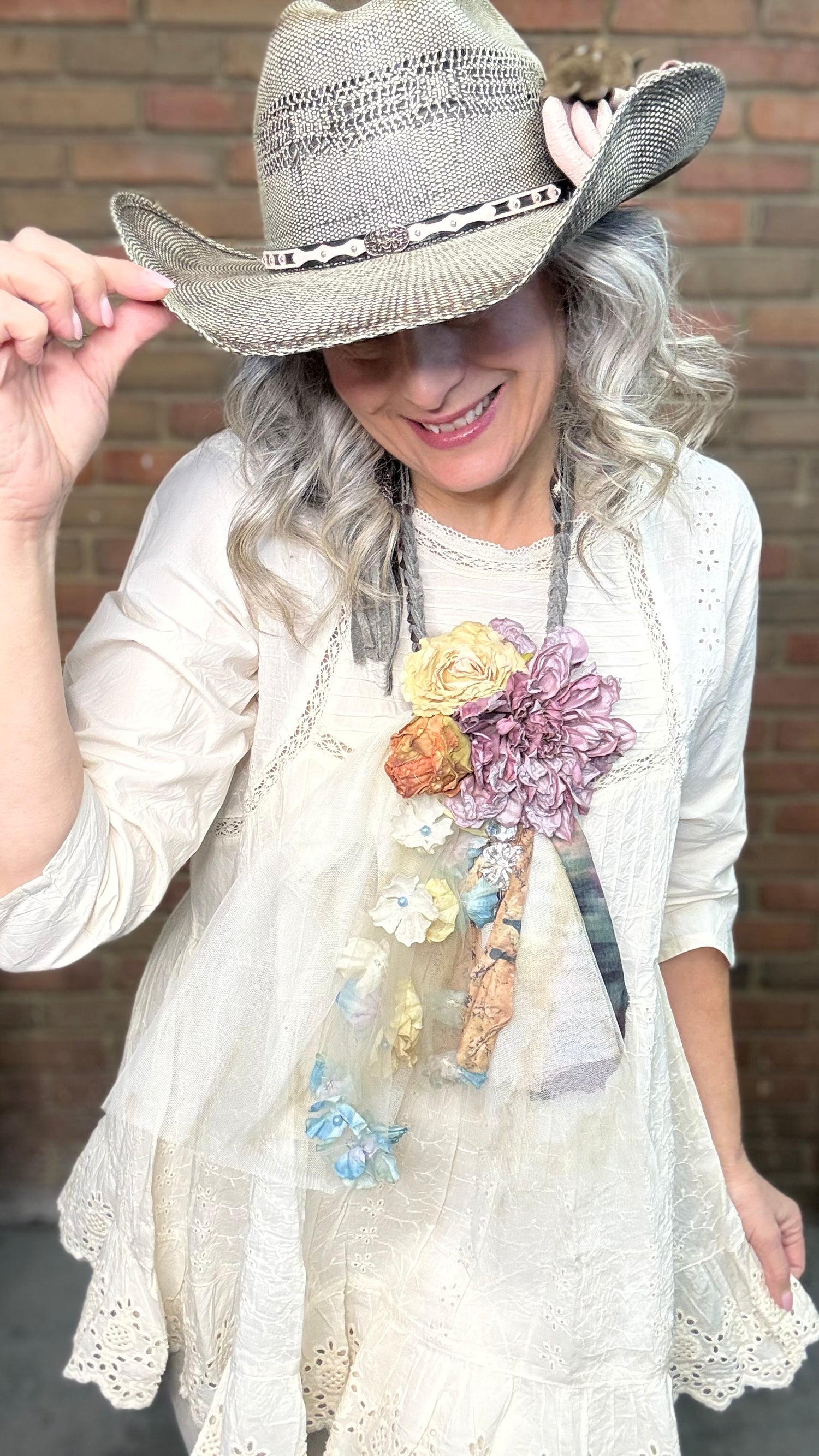 Open Lace Pin Tuck 3/4 Sleeve Top