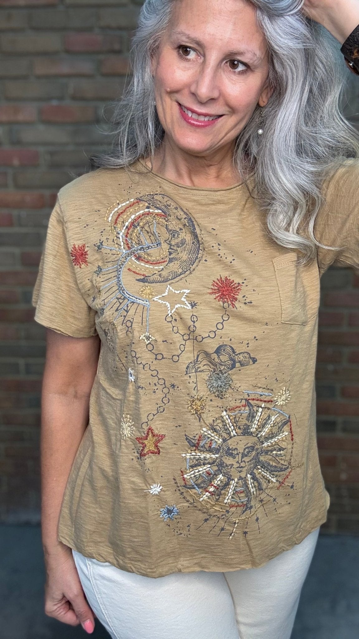 Bindi - Celestrial Embroidery T-Shirt - Vintage Vault Boutique