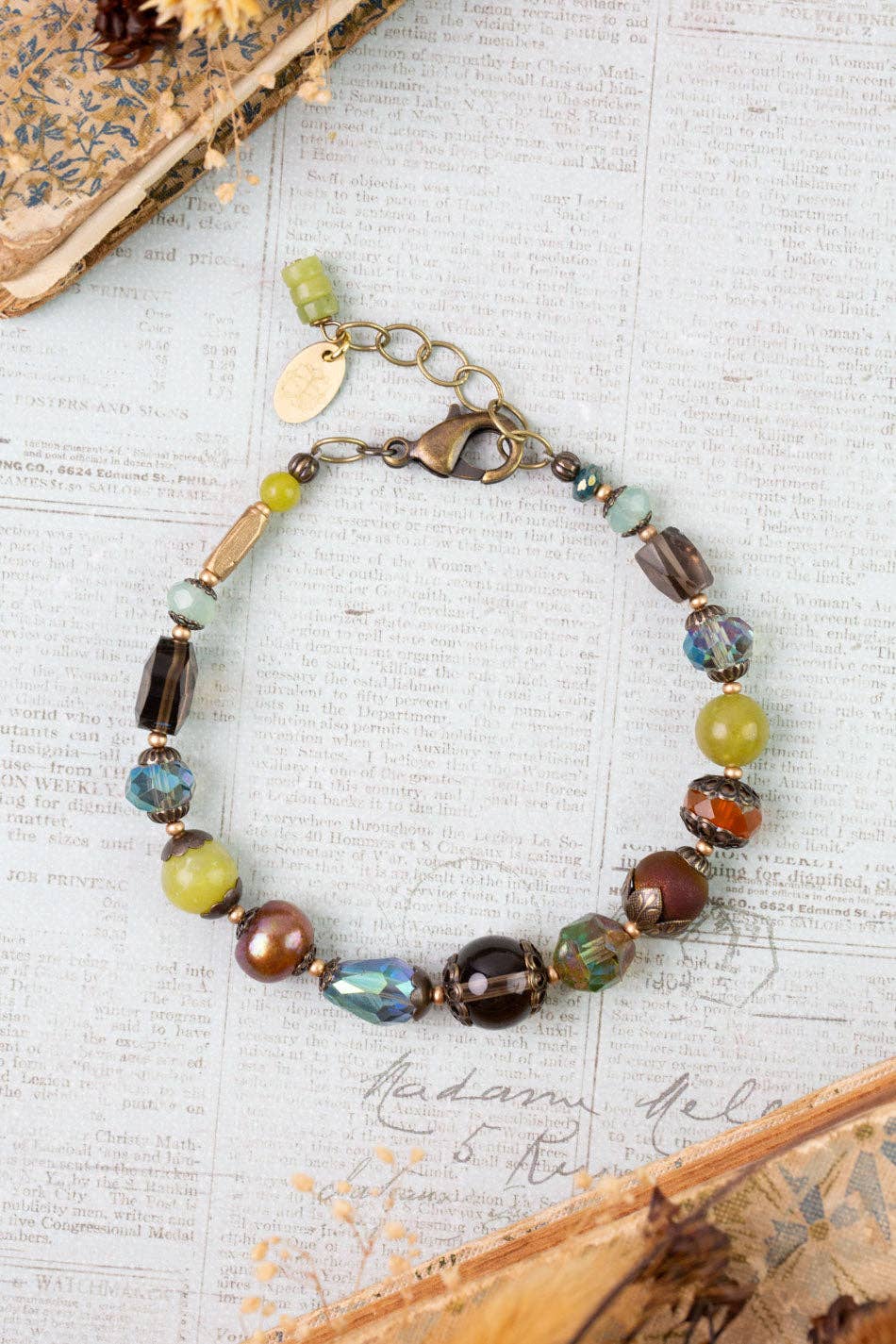 Crisp Autumn 7.5-8.5" Green Jade, Crystal, Freshwater Pearl Collage Bracelet