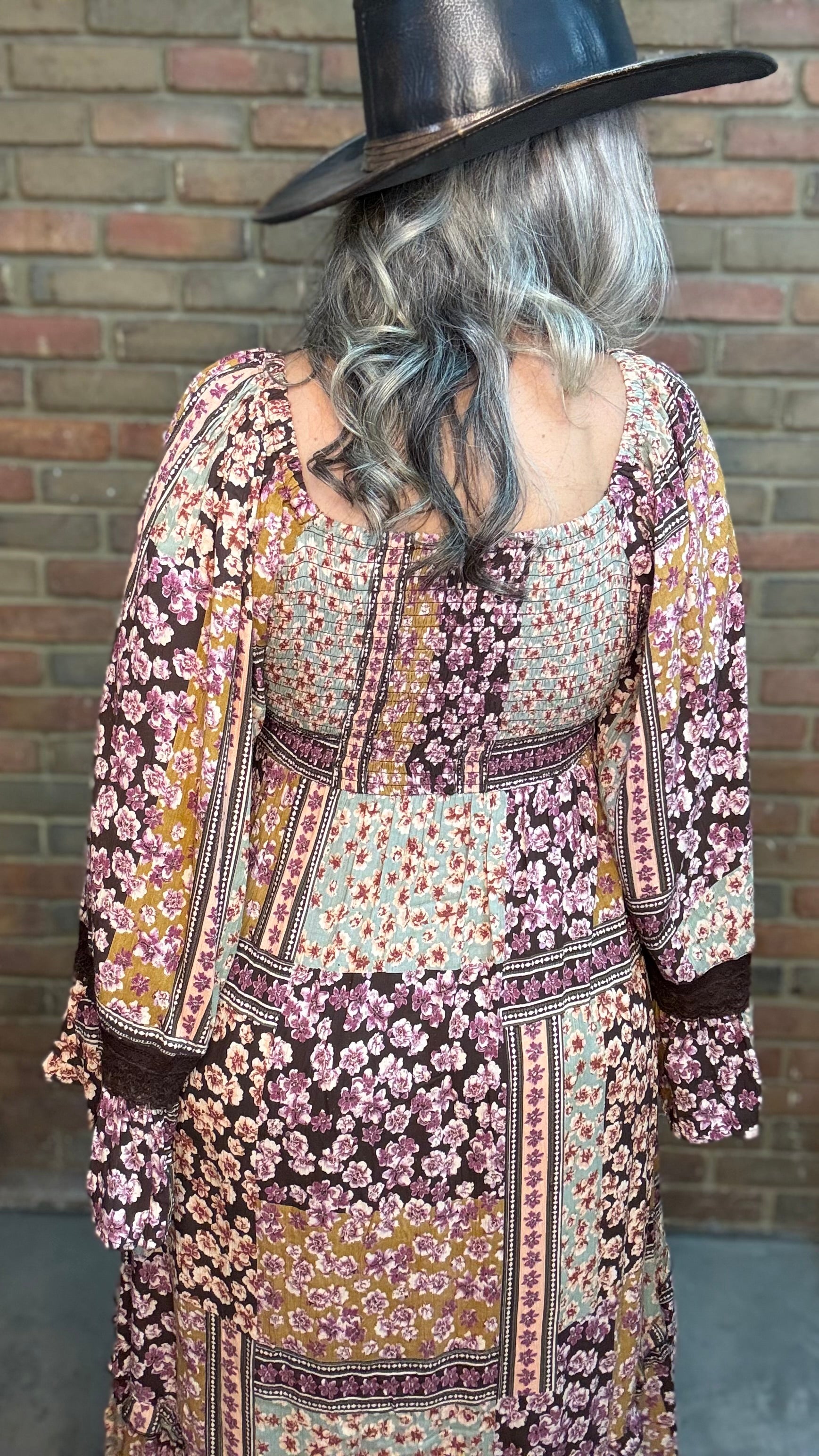 Tiered Dress Slit and Flare Sleeves
