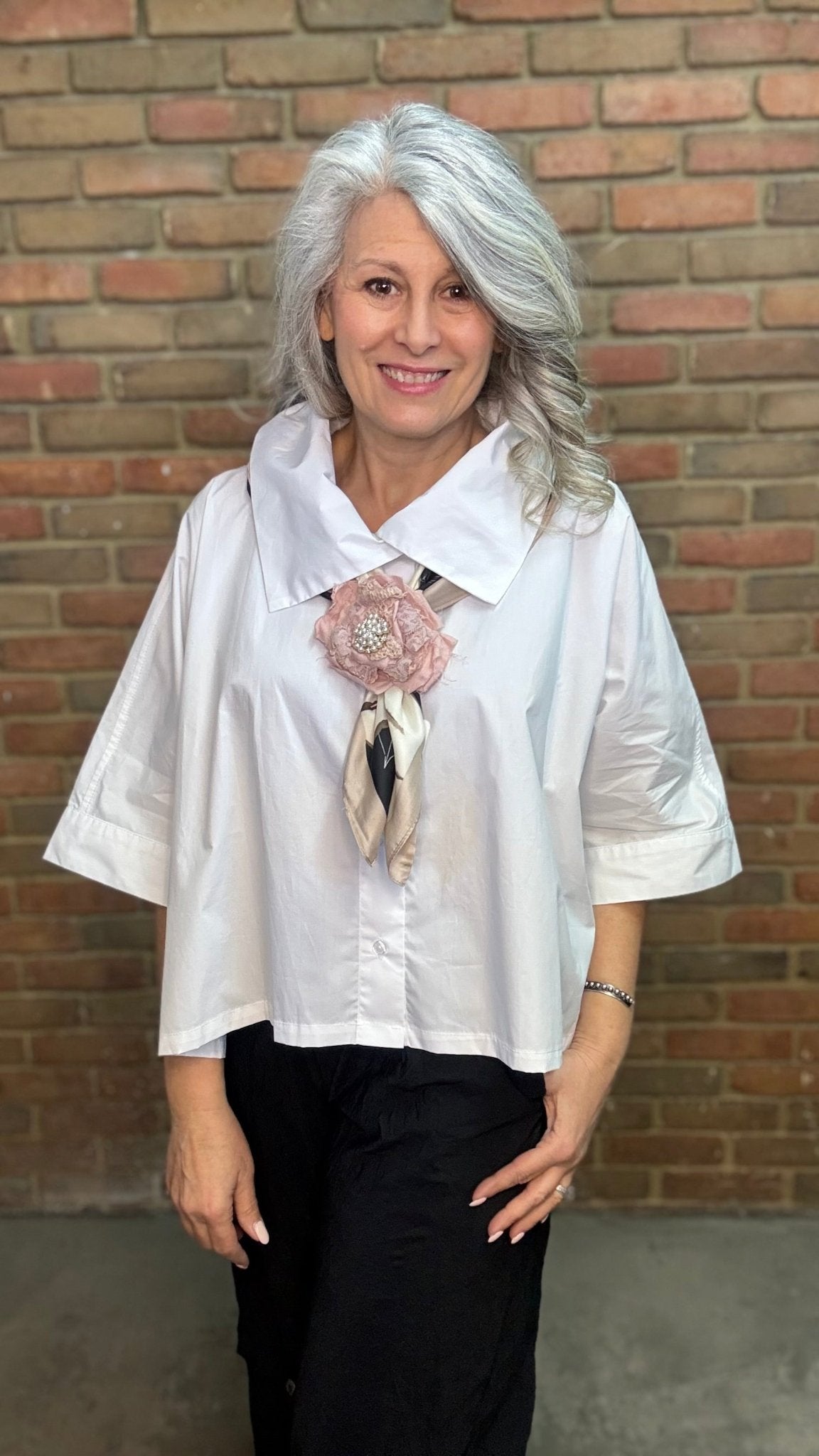 White Boxy Hi - Lo Button Up Shirt - Vintage Vault Boutique