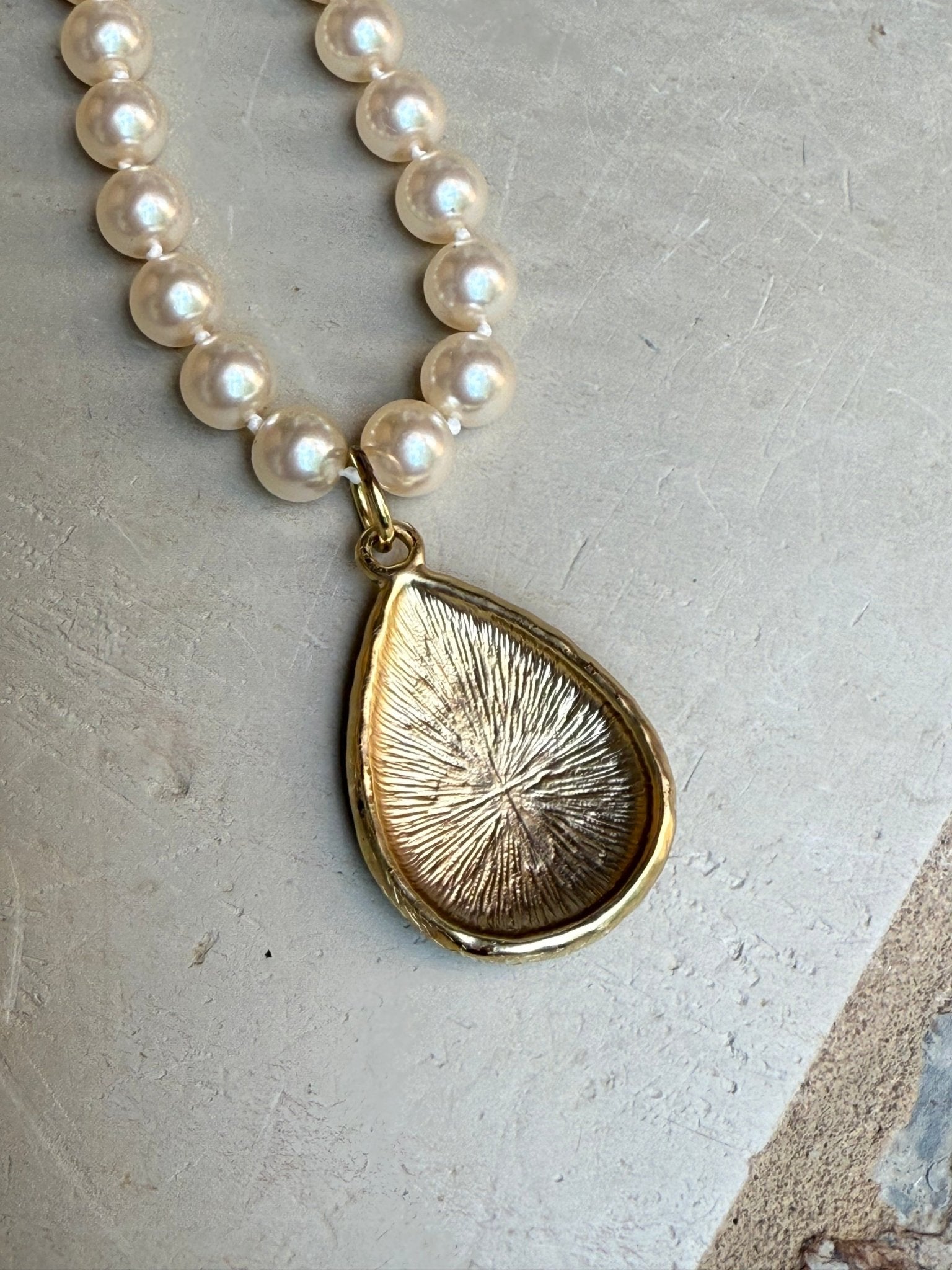 EKD Vintage Pearls Necklace - Vintage Vault Boutique