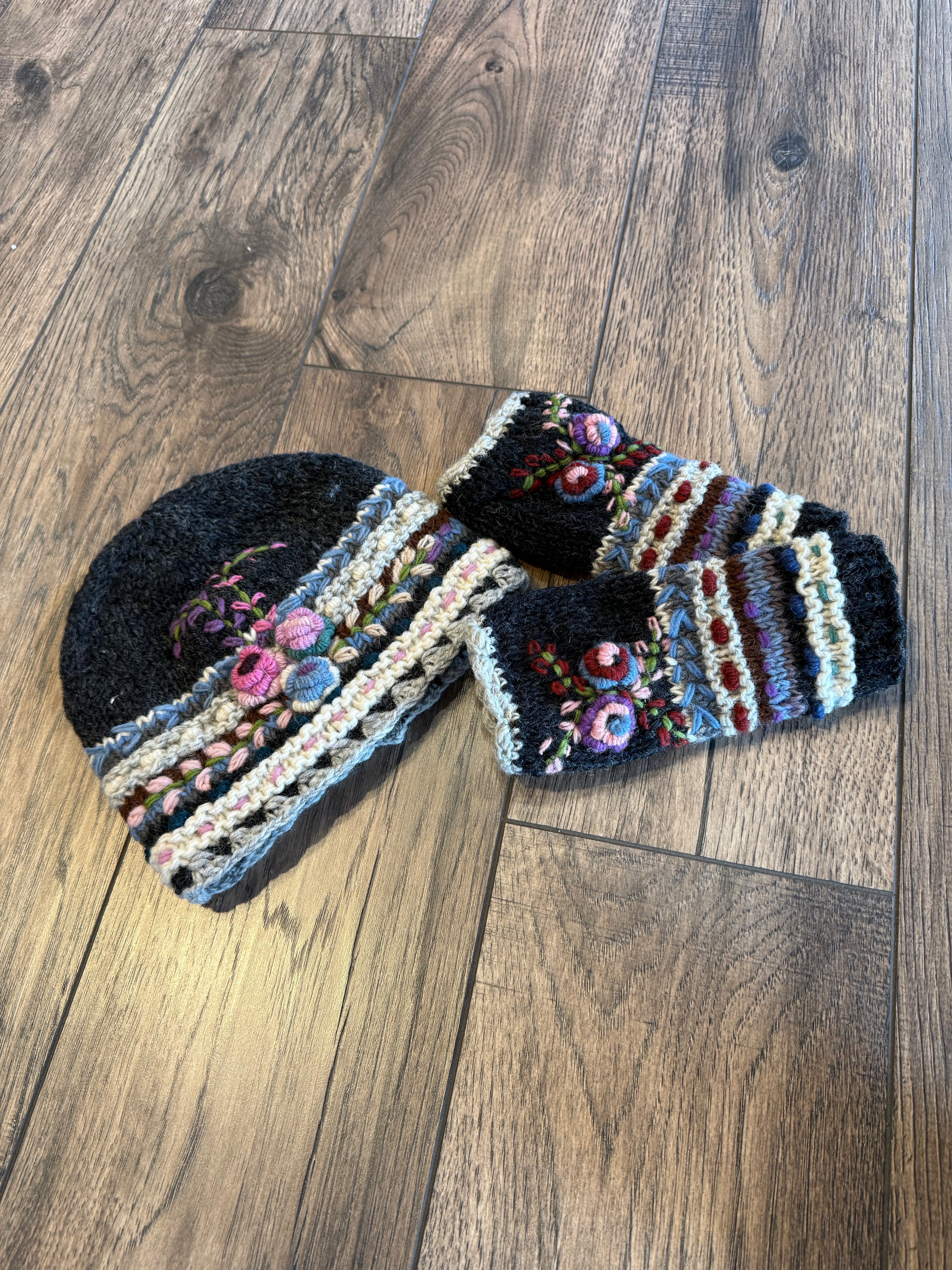 Wool Knit Embroidery Hat