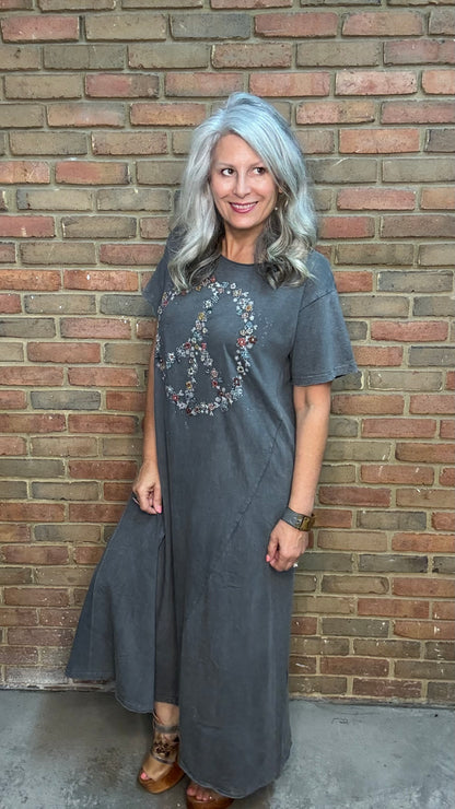 Santana - Embroidery Floral Peace Dress