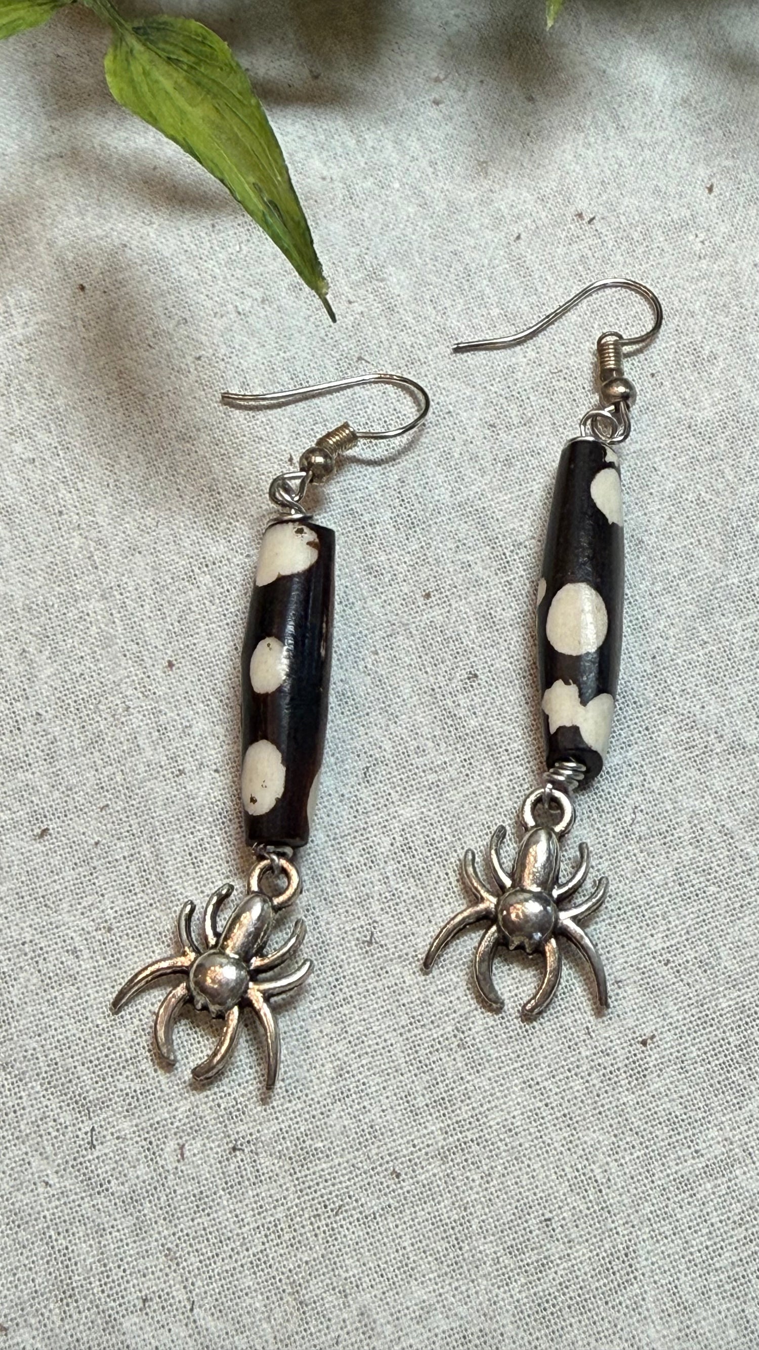 Spider on Dot Drop Earring