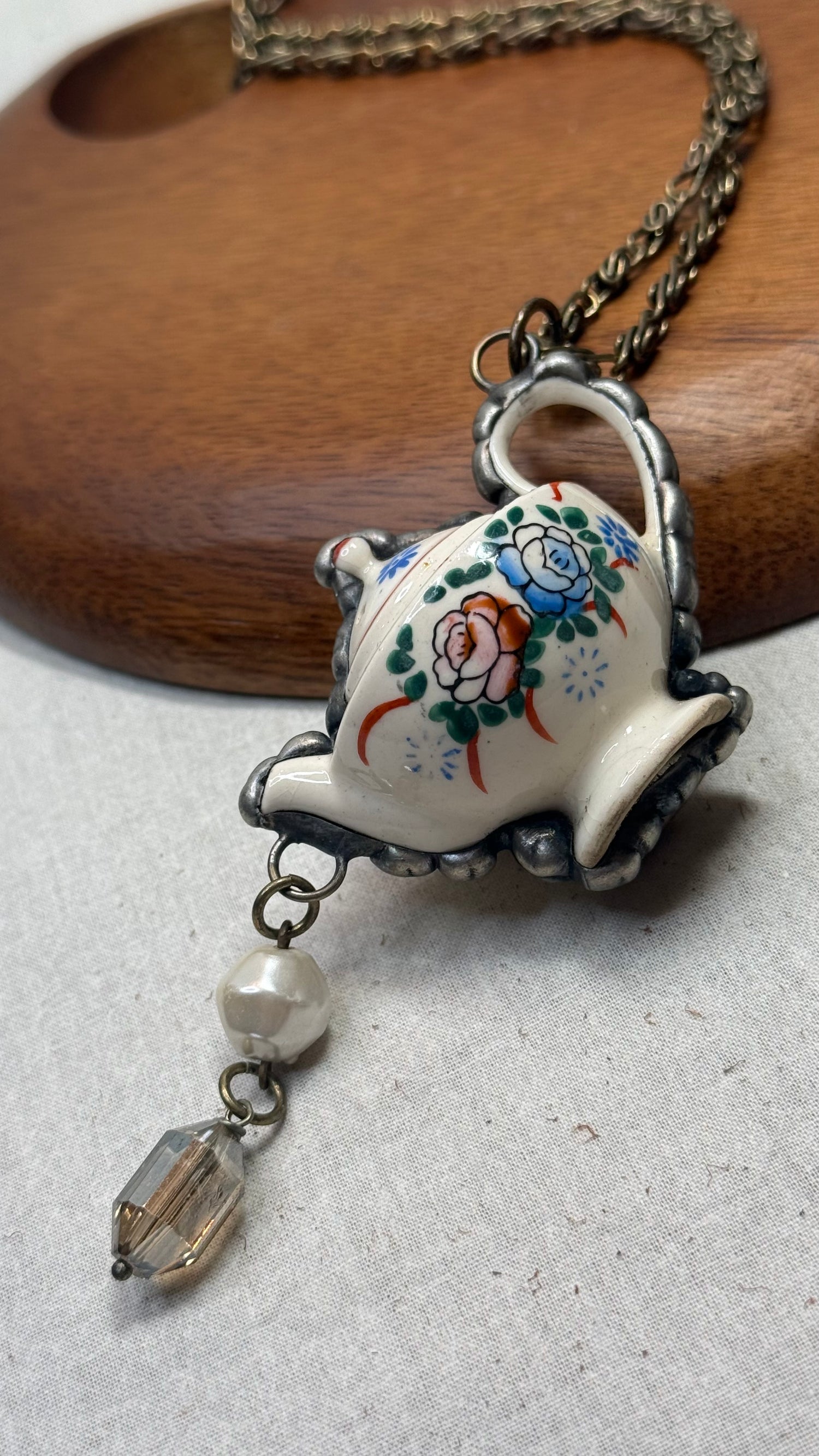China Tea Pot Necklace