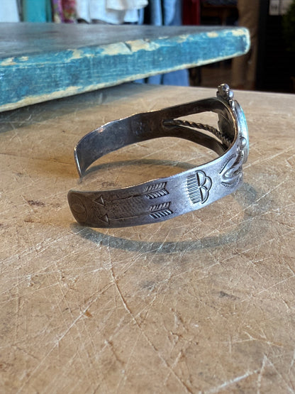 Vintage Oval Turquoise Cuff