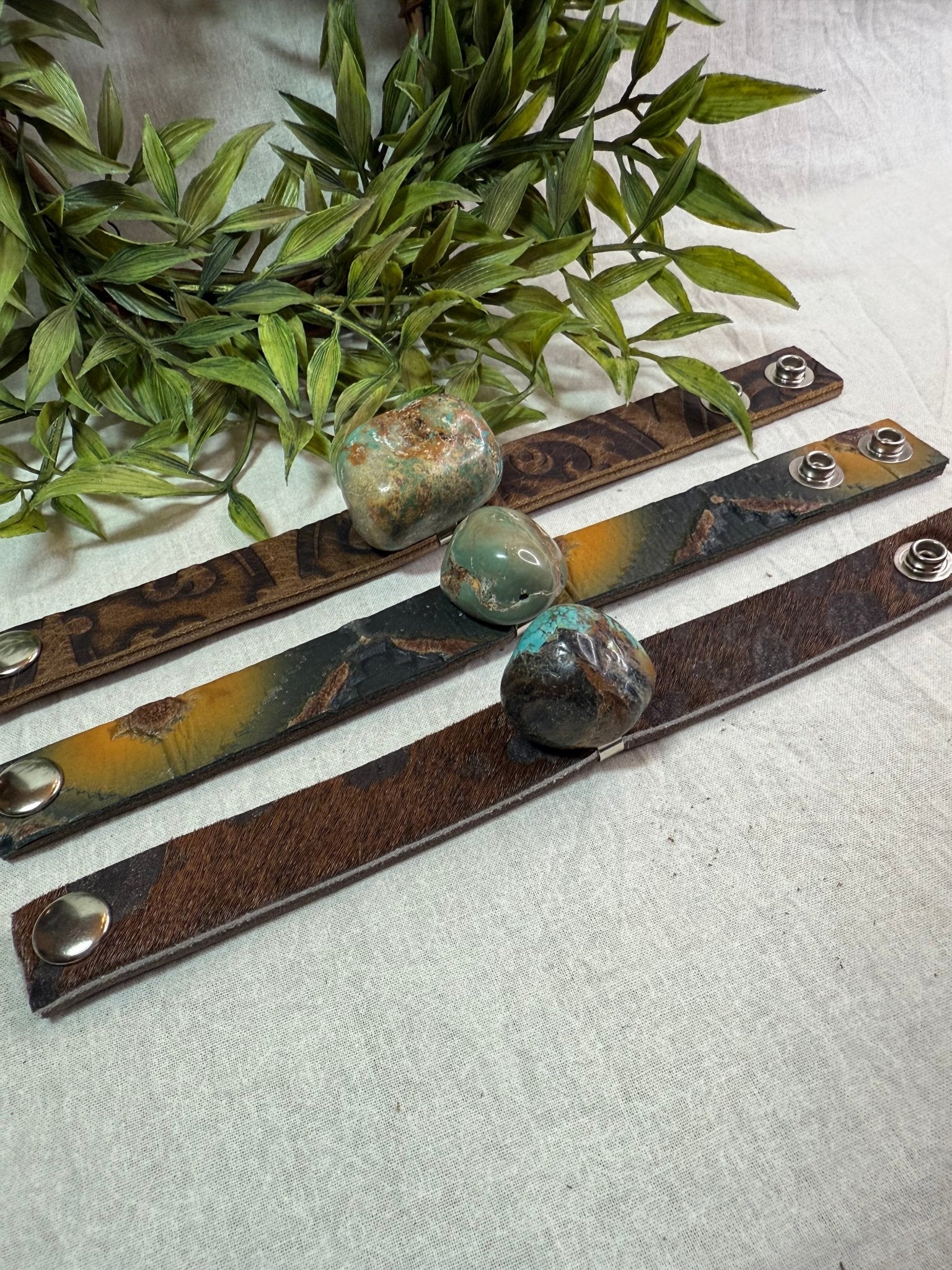 Turquoise Stone Leather Snap Bracelet - Vintage Vault Boutique