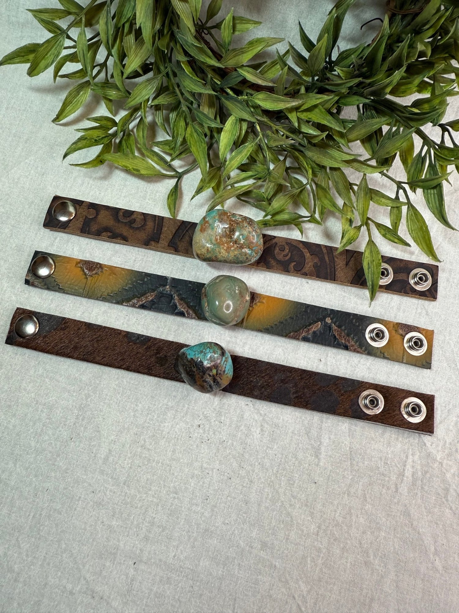 Turquoise Stone Leather Snap Bracelet - Vintage Vault Boutique