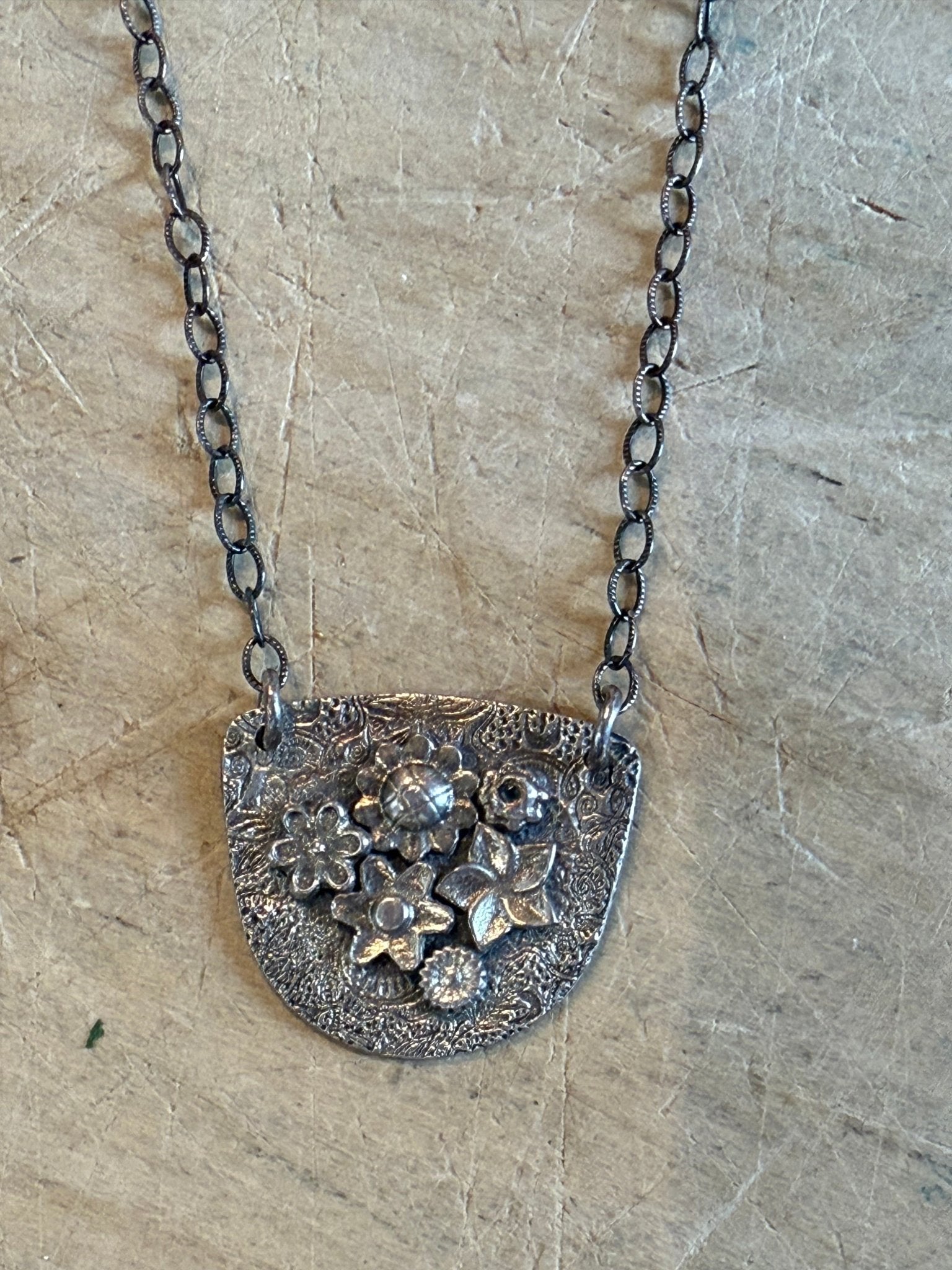 Flower Cluster Necklace - Vintage Vault Boutique