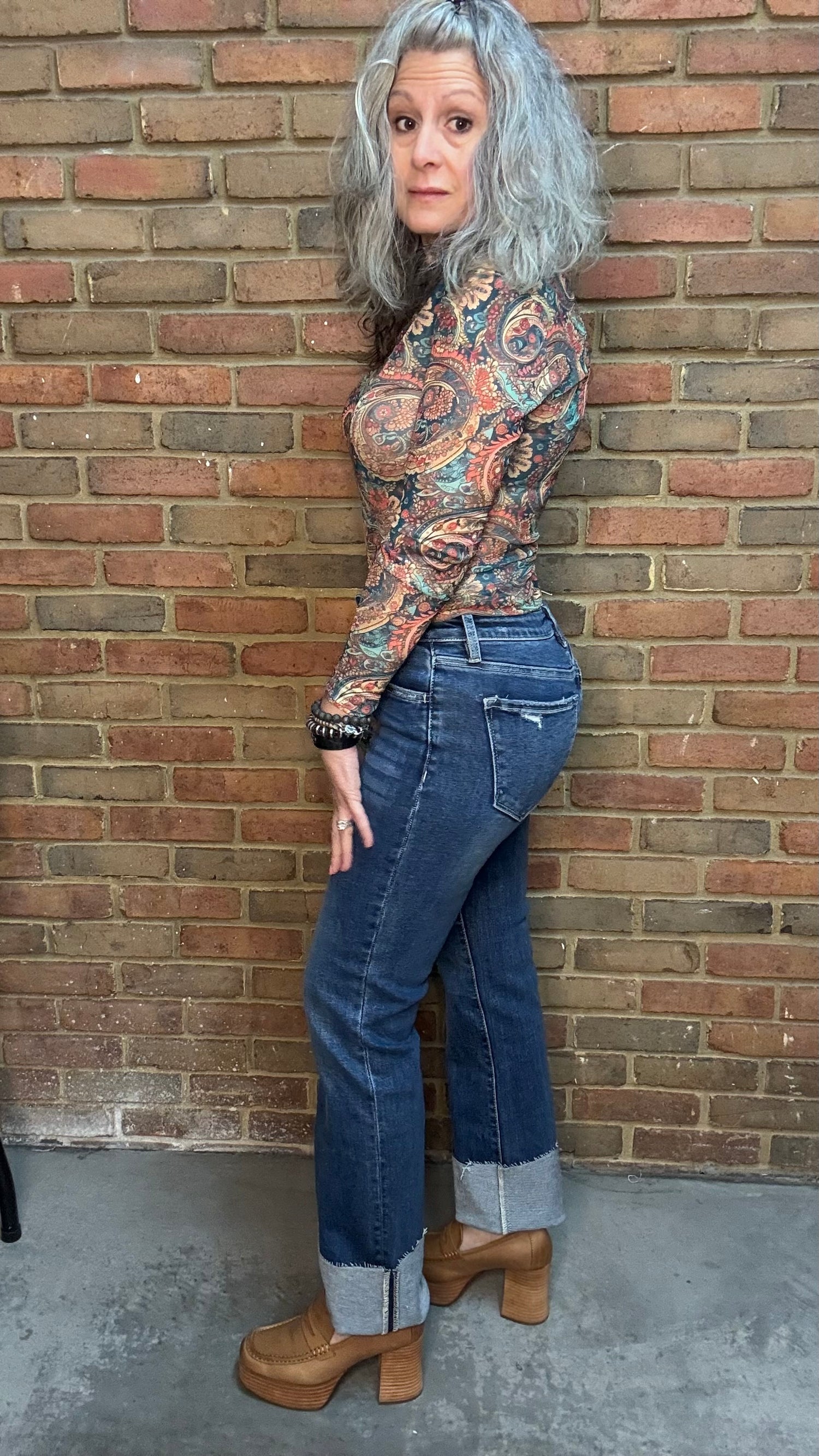 Mid Rise Cuffed Slim Straight Jeans