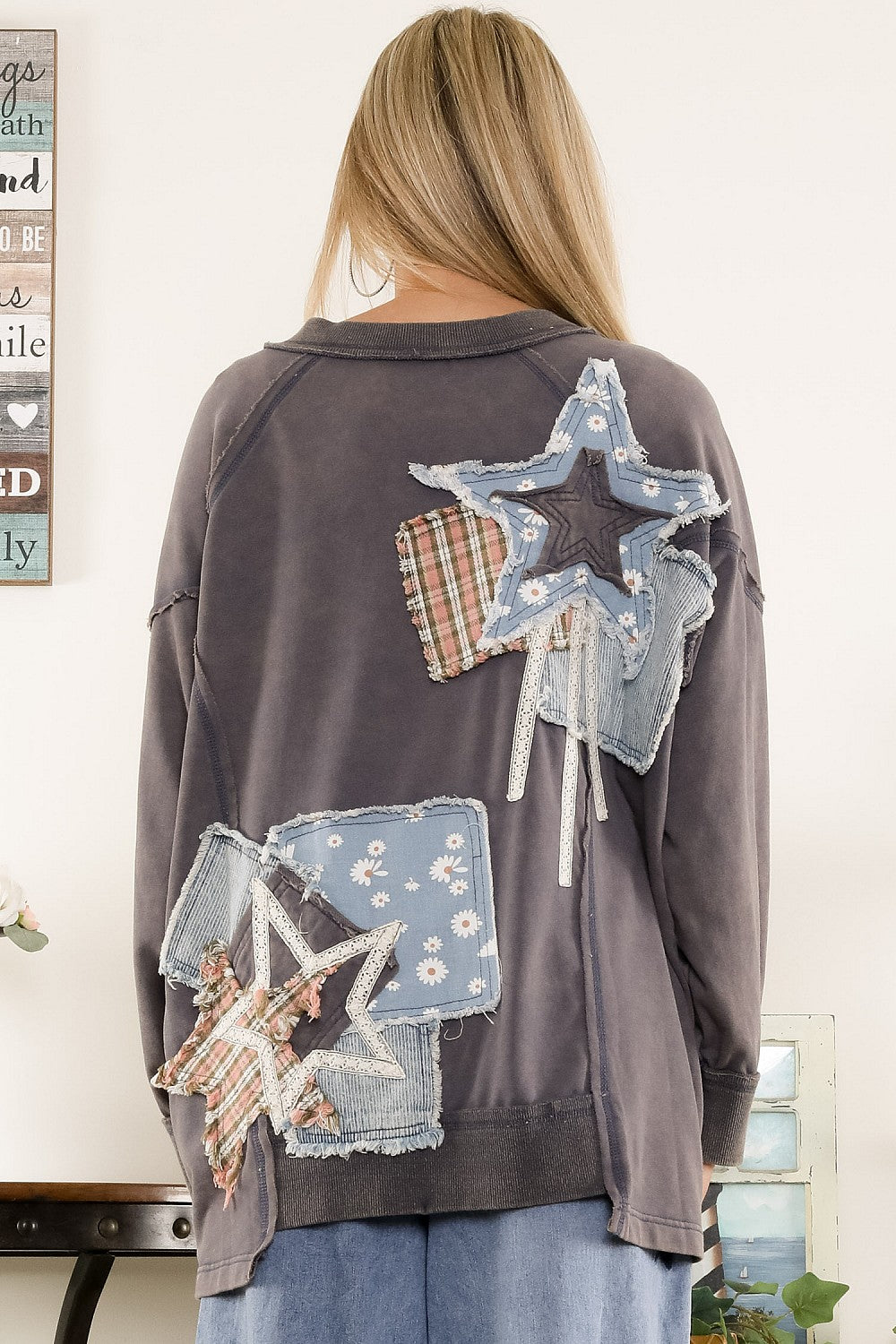 V-Neck Patch Pocket Sweatshirt 