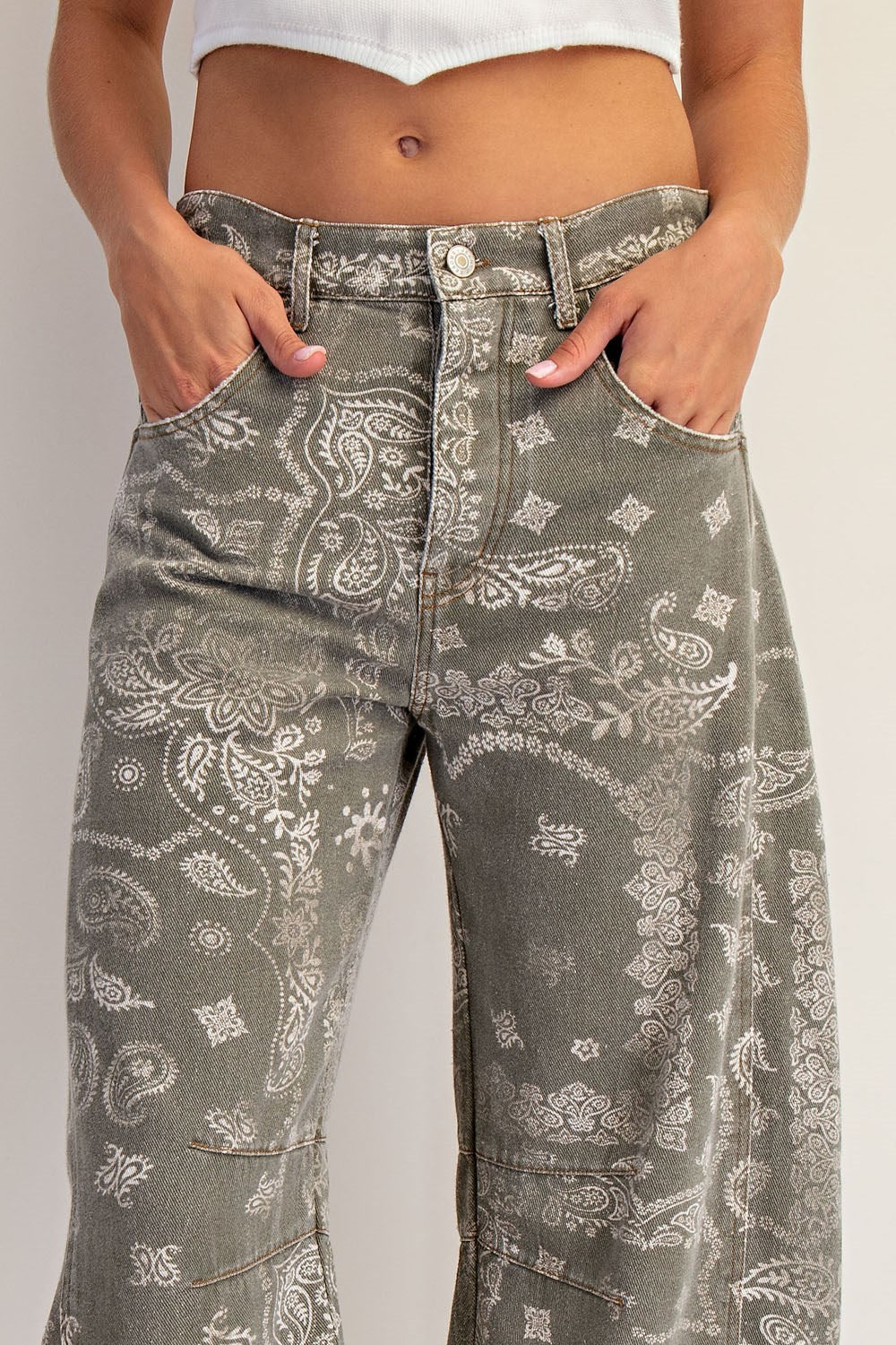 Paisley Print Barrel Jean