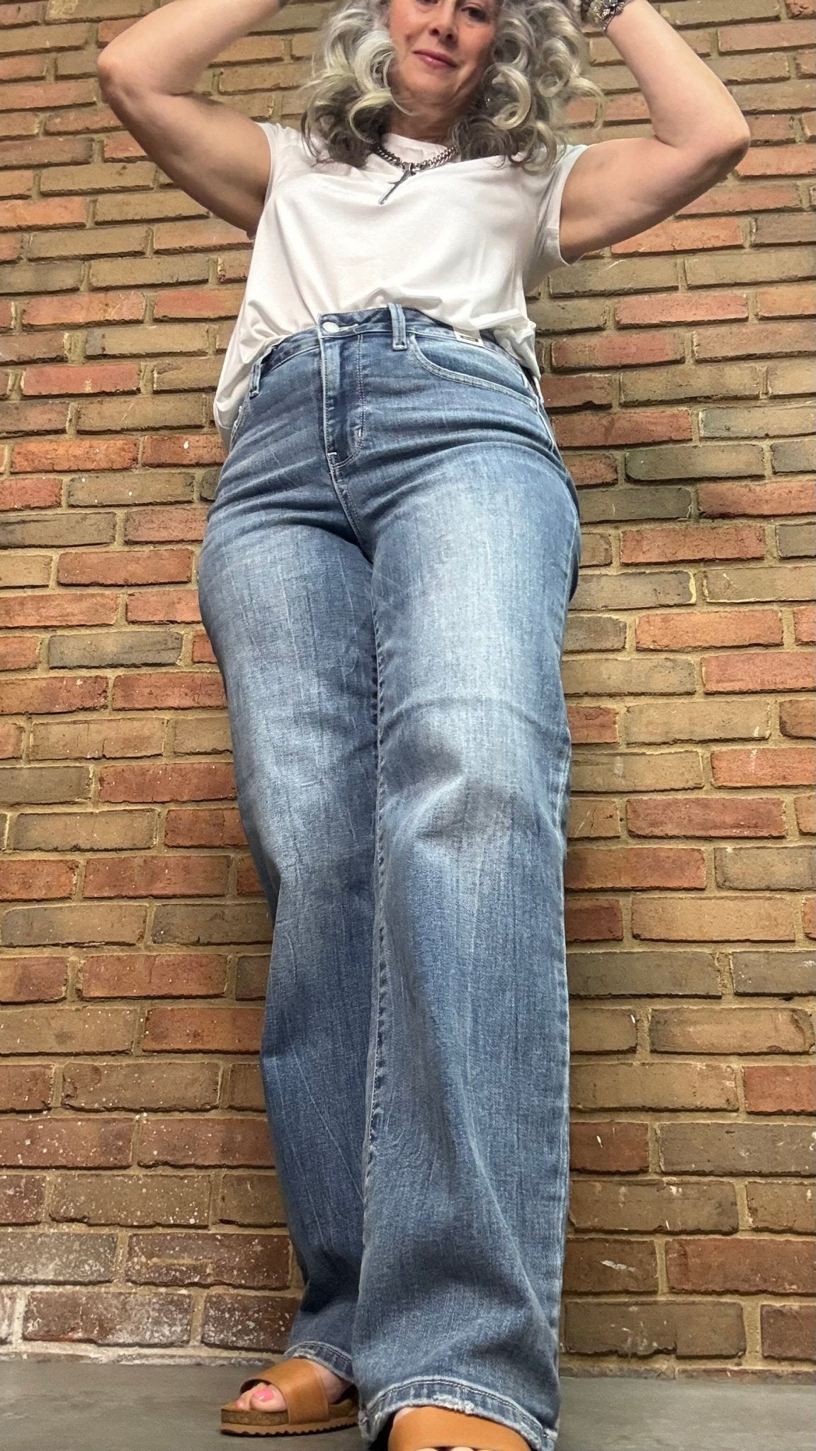 Judy Blue Mid Rise Straight - Vintage Vault Boutique