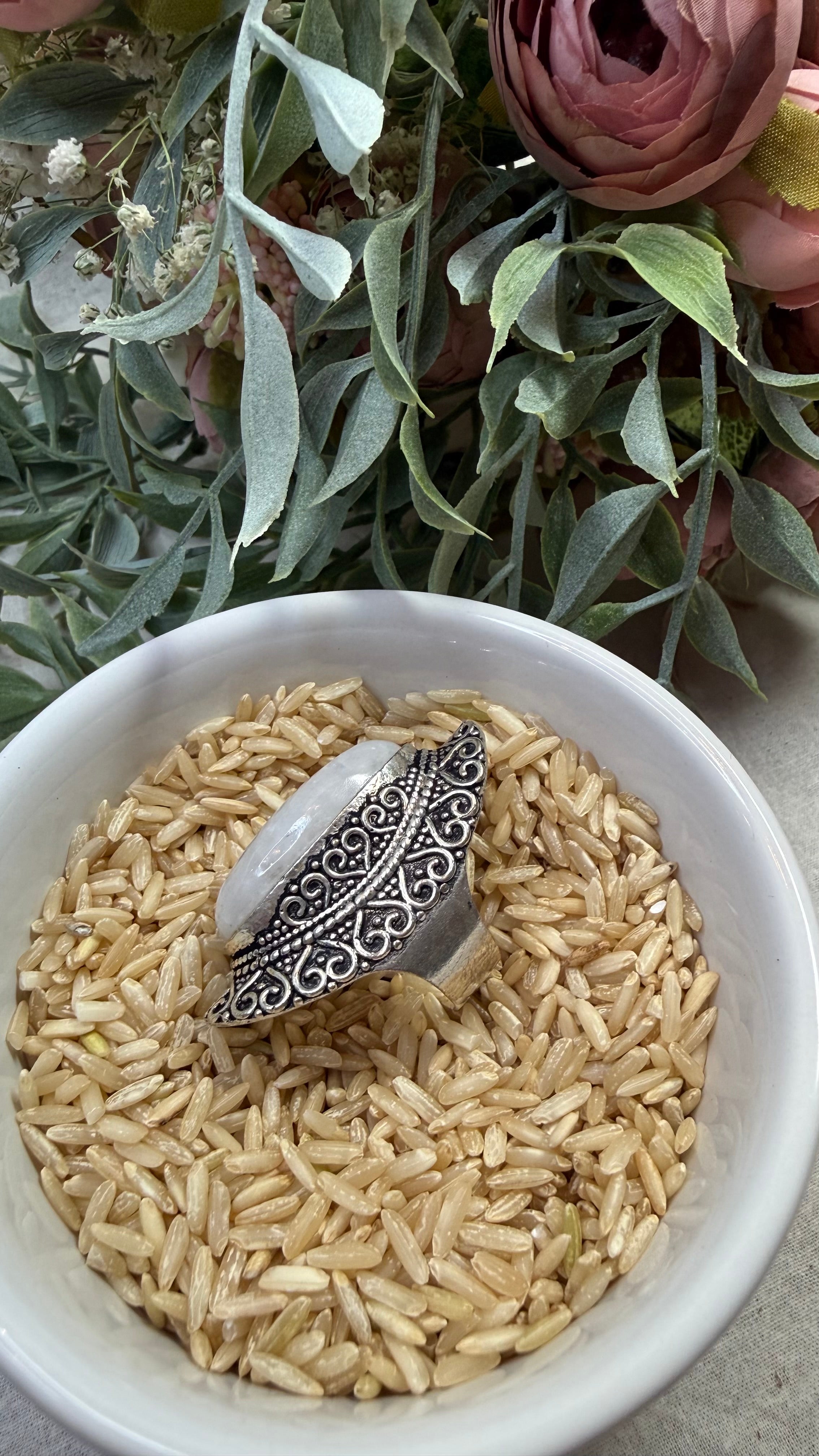 White Agate Oval Ring
