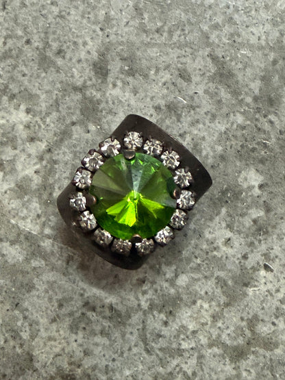 Jacci Ring in Smutt - Vintage Vault Boutique
