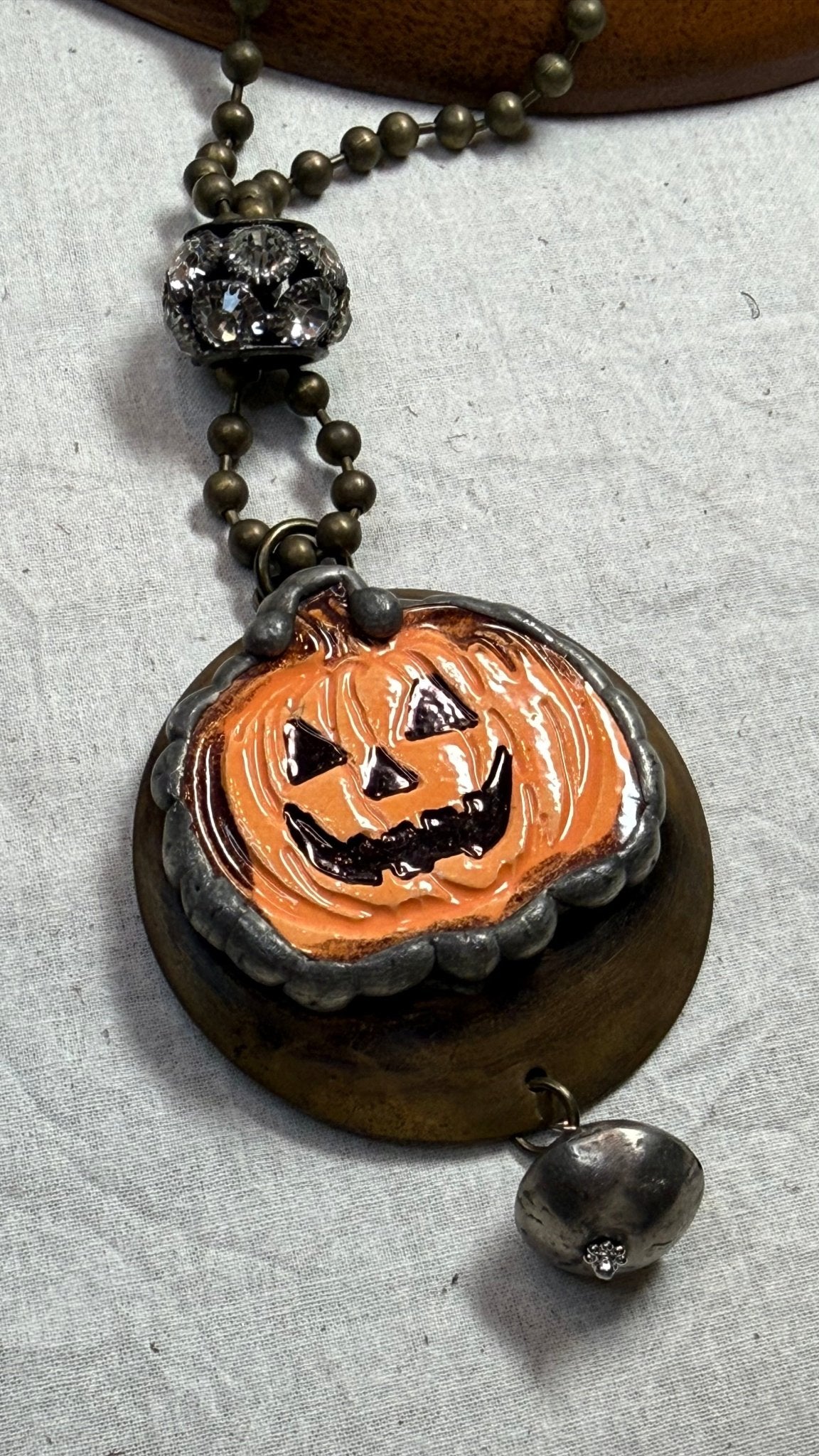 Ceramic Jack-O Necklace - Vintage Vault Boutique